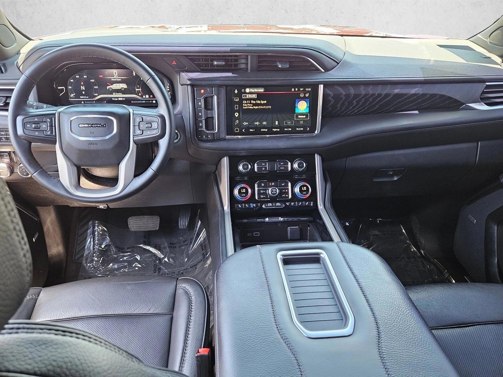 Thumbnail: 2023 GMC Yukon - 4