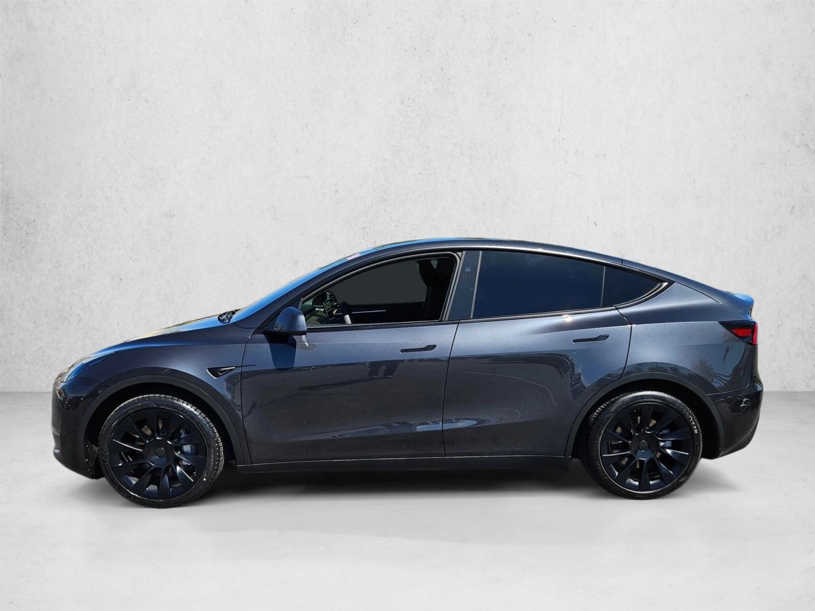 Thumbnail: 2024 Tesla Model Y - 2