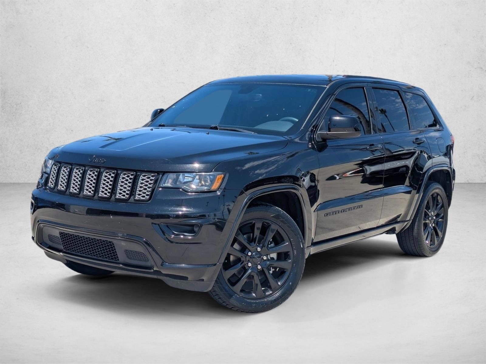 Thumbnail: 2019 Jeep Grand Cherokee - 1