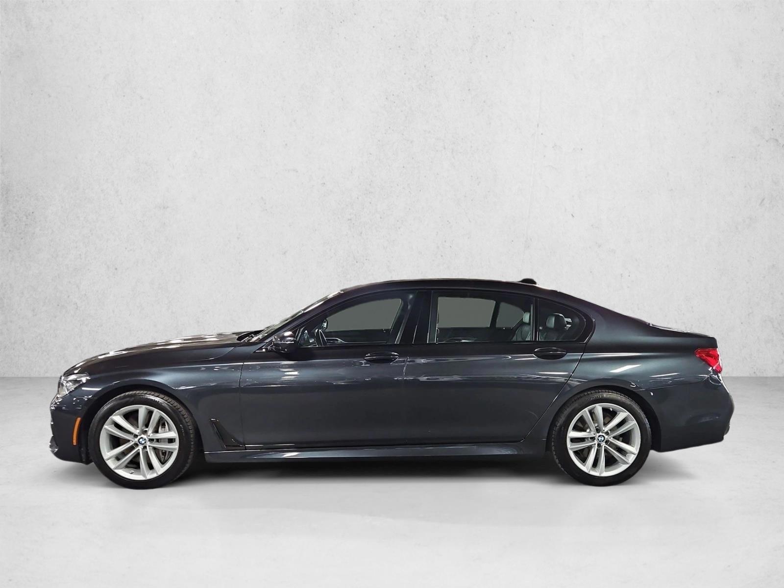 Thumbnail: 2017 BMW 7 Series - 2