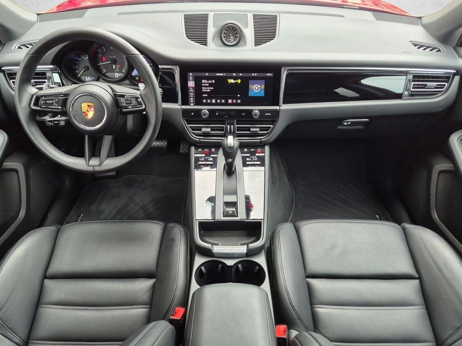 Thumbnail: 2026 Porsche Macan - 5