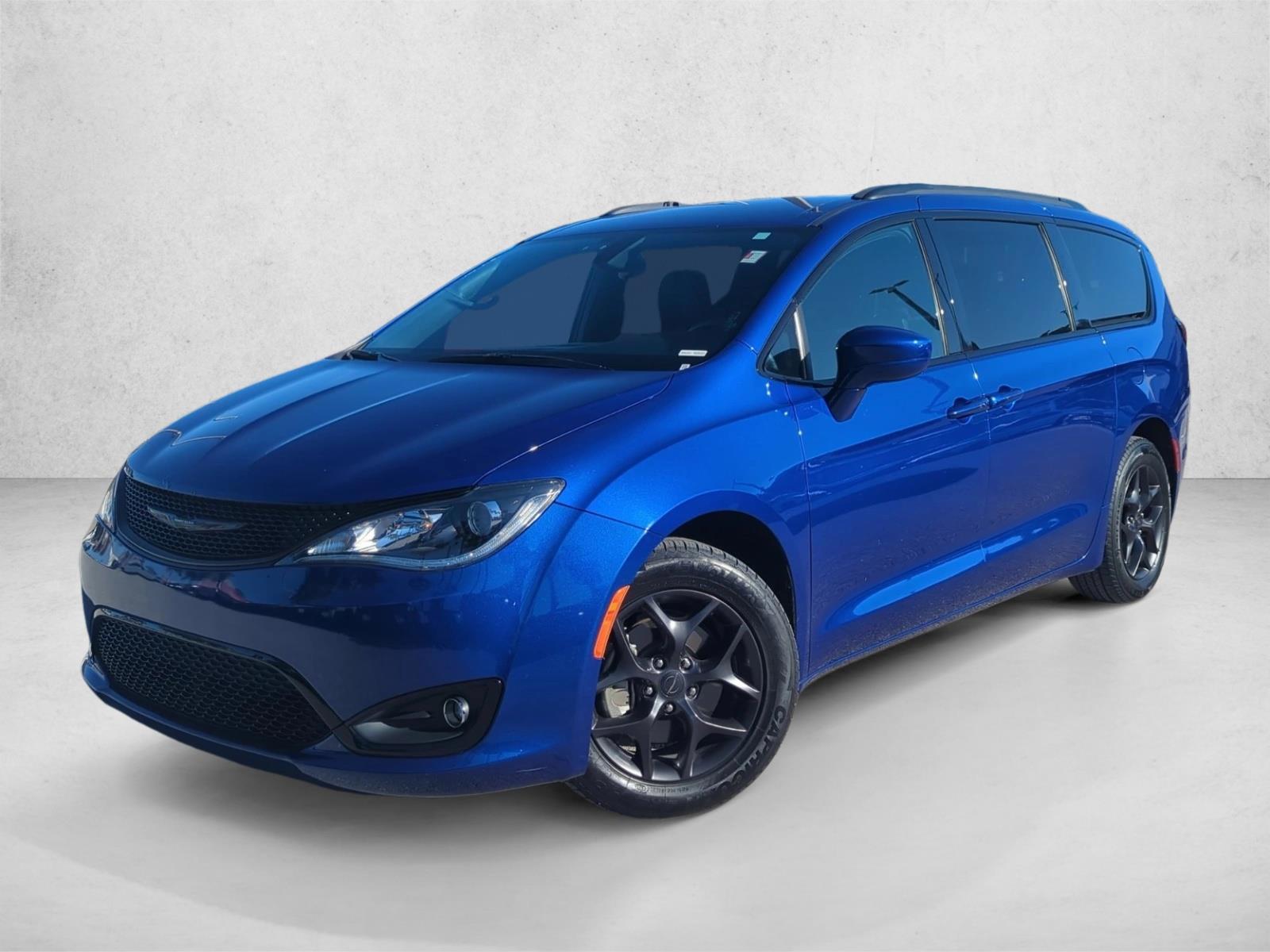 Thumbnail: 2018 Chrysler Pacifica - 1
