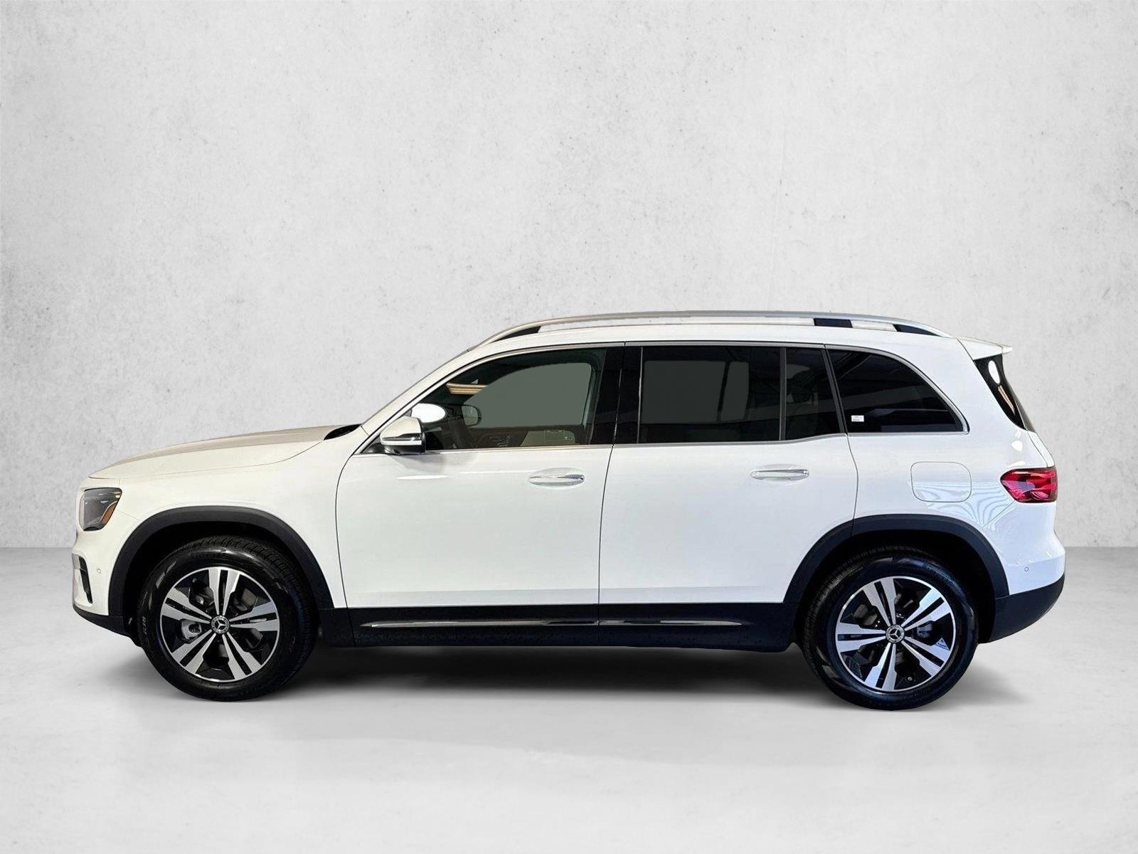 Thumbnail: 2026 Mercedes-Benz GLB - 2