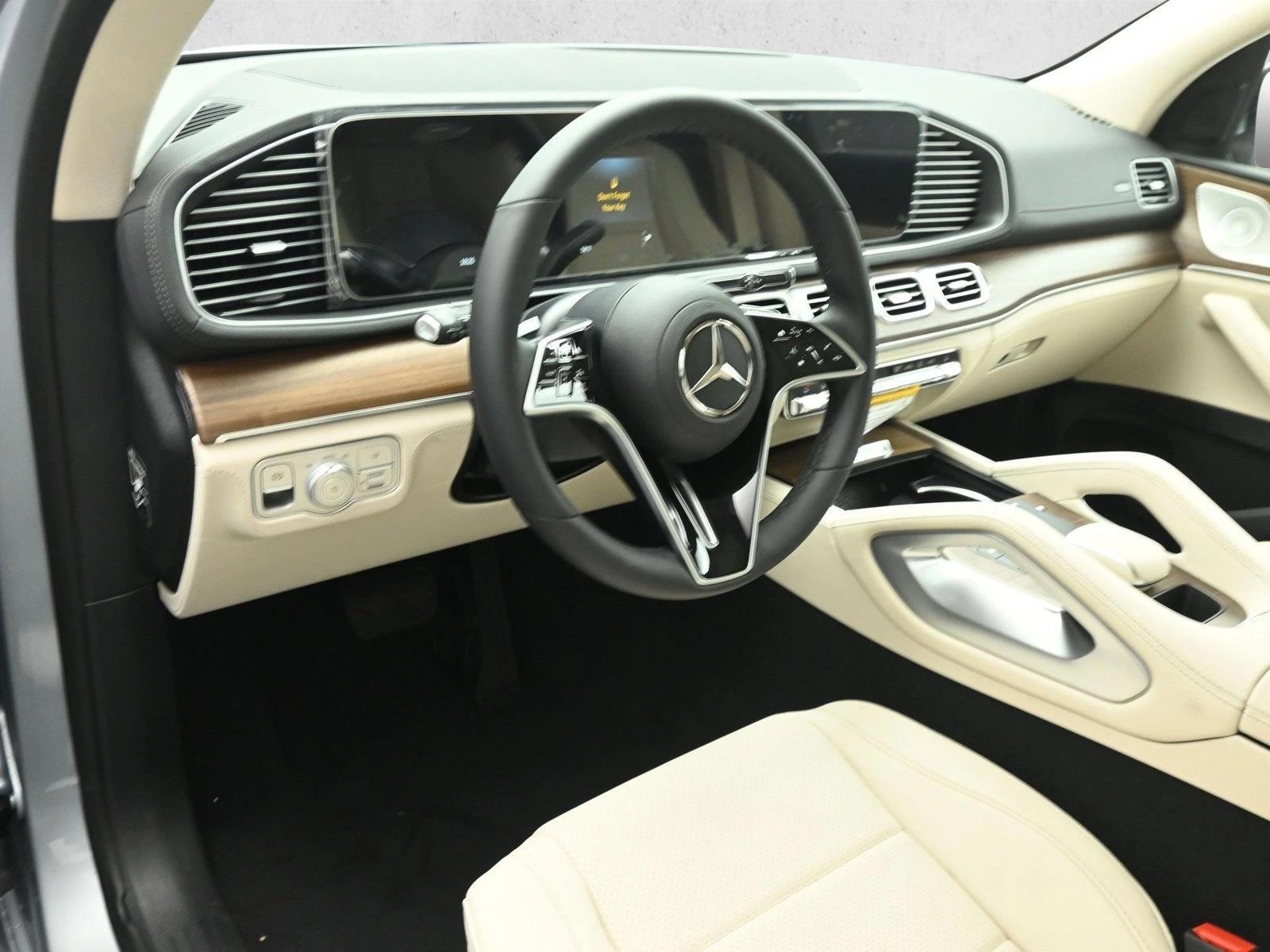 Thumbnail: 2026 Mercedes-Benz GLE - 3