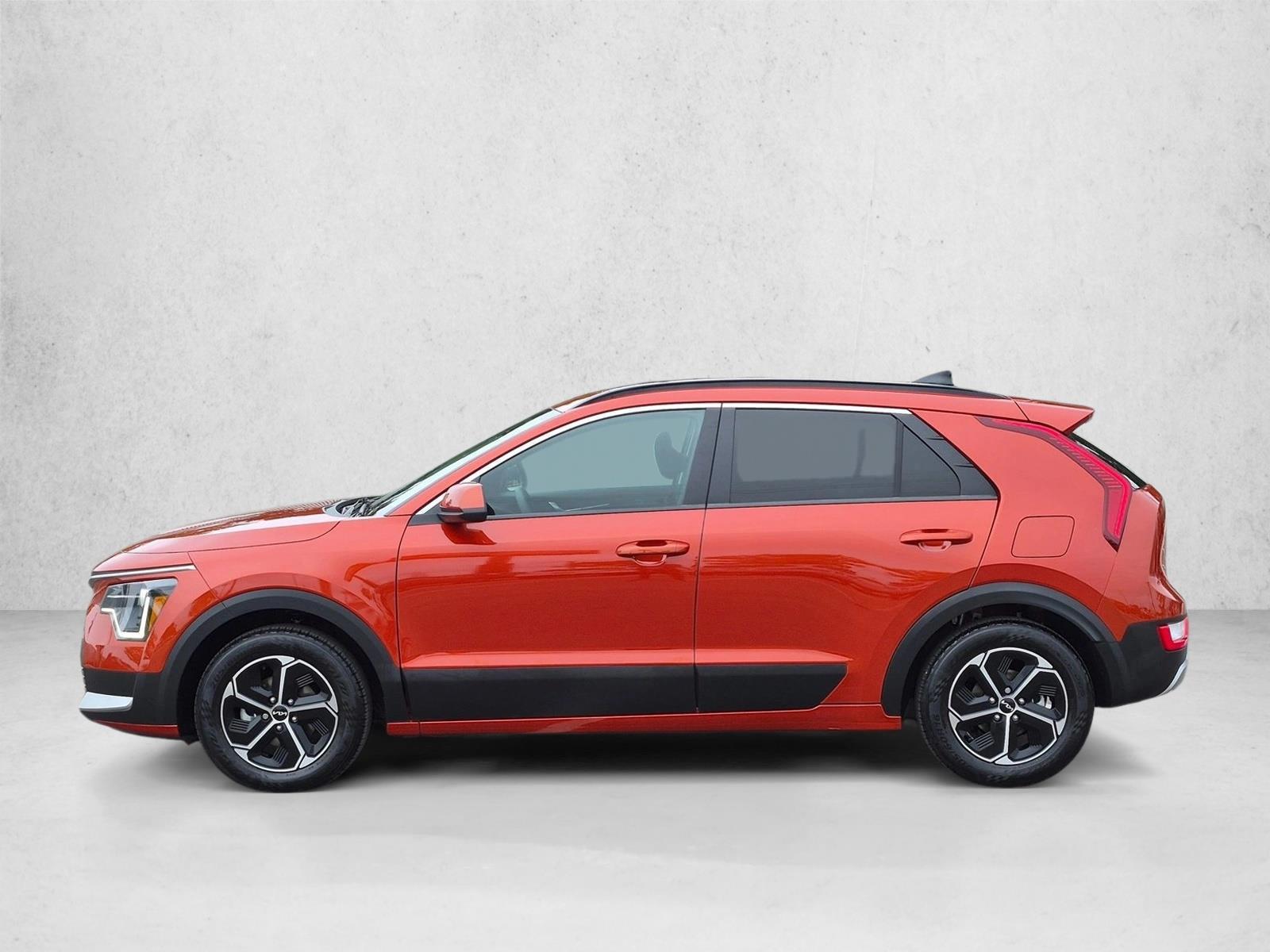 Thumbnail: 2023 Kia Niro - 2