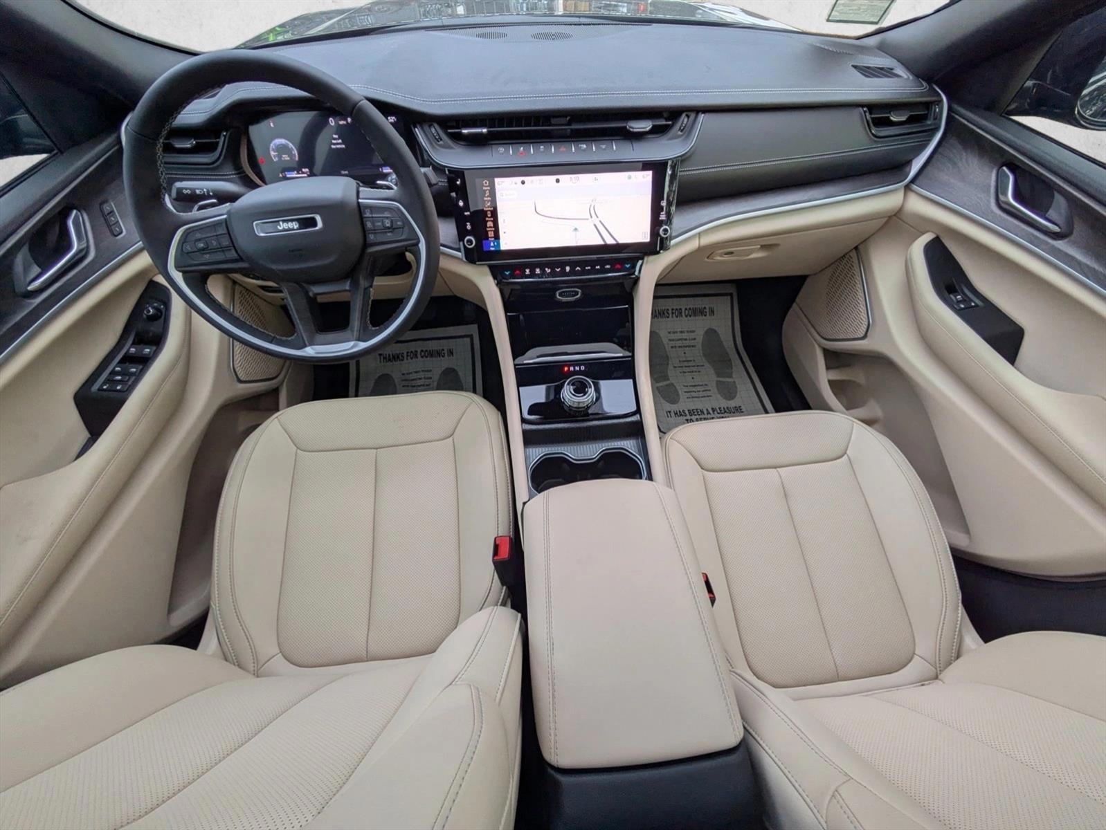 Thumbnail: 2026 Jeep Grand Cherokee - 3