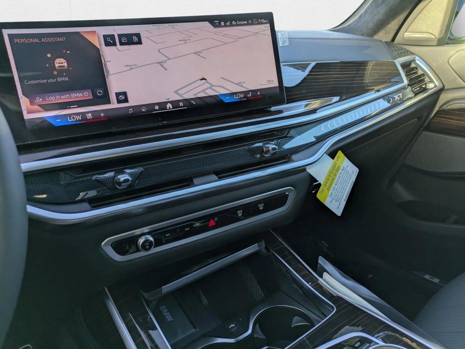 2026 BMW X7 40i - Photo 12