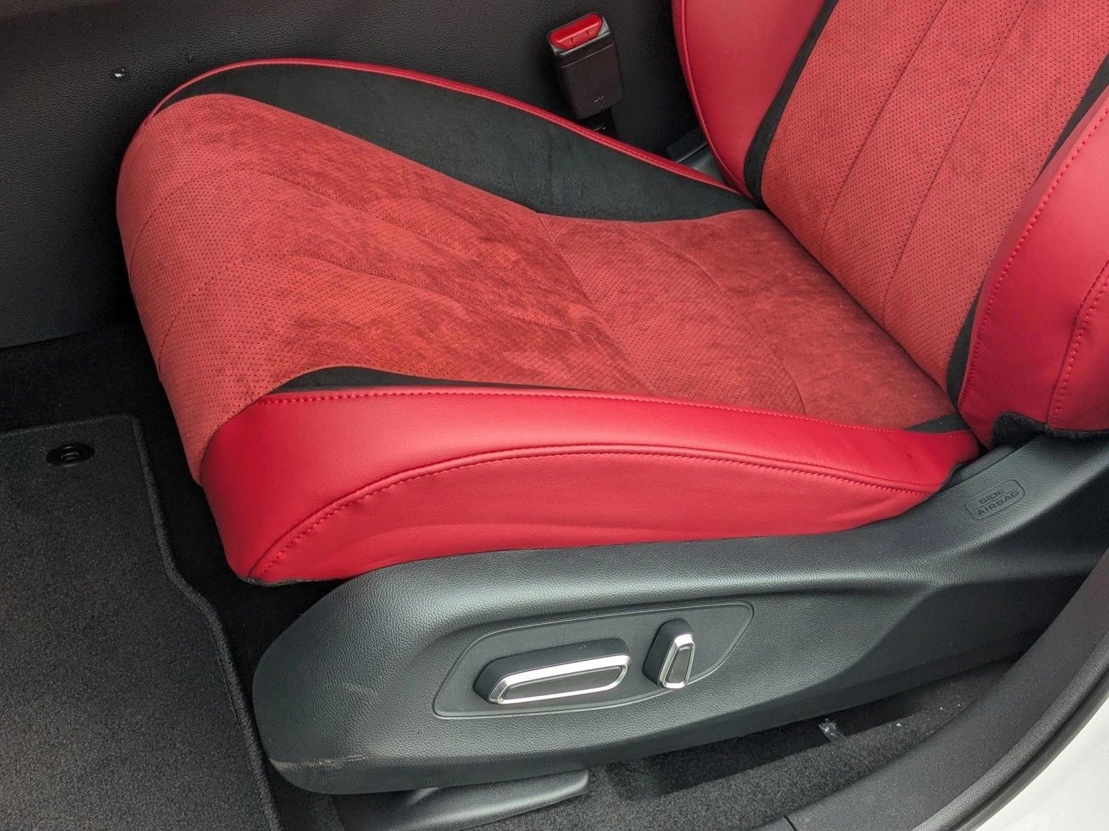 Thumbnail: 2025 Acura ADX - 4