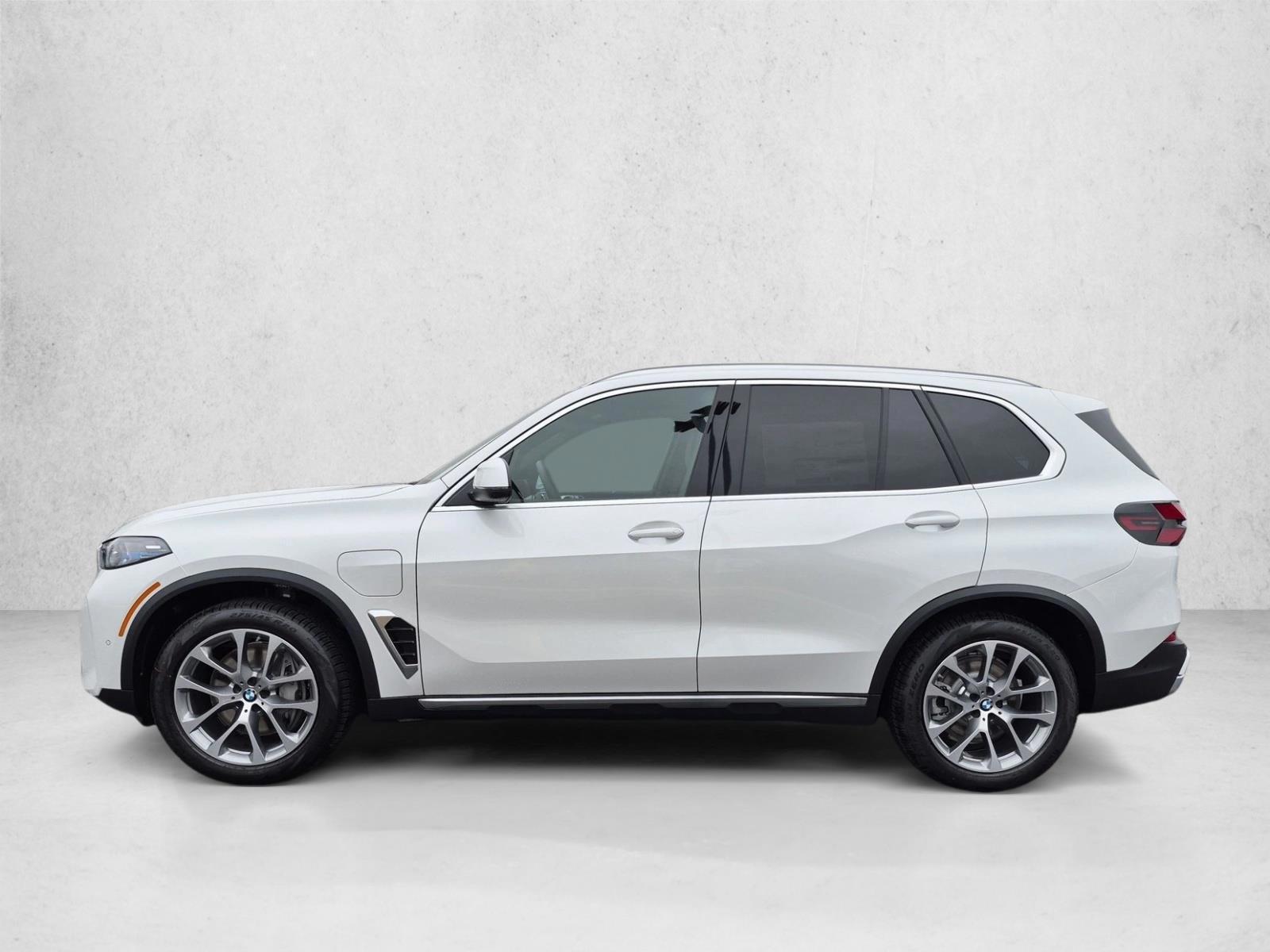 Thumbnail: 2026 BMW X5 - 2