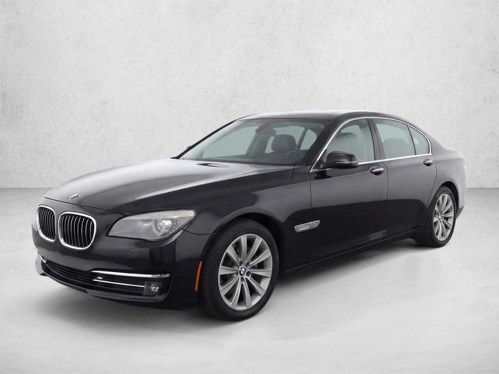 Thumbnail: 2015 BMW 7 Series - 1