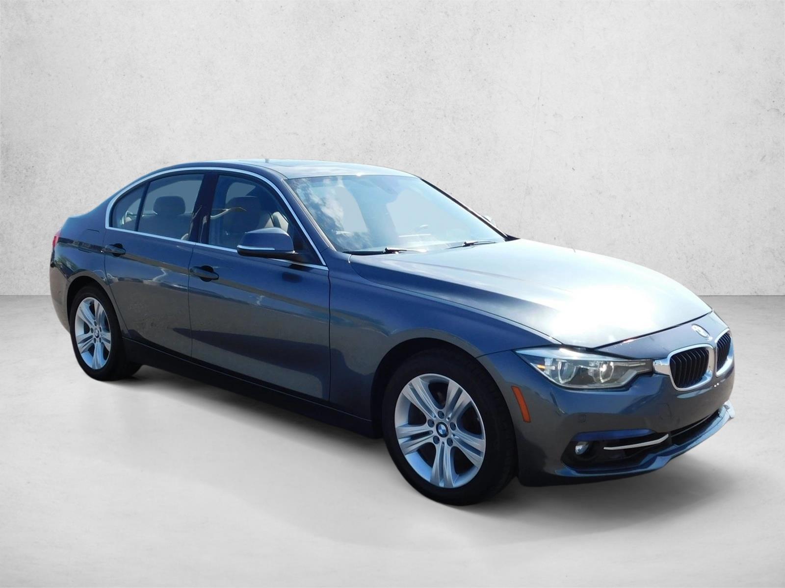 2017 BMW 3 Series 330i - Photo 6