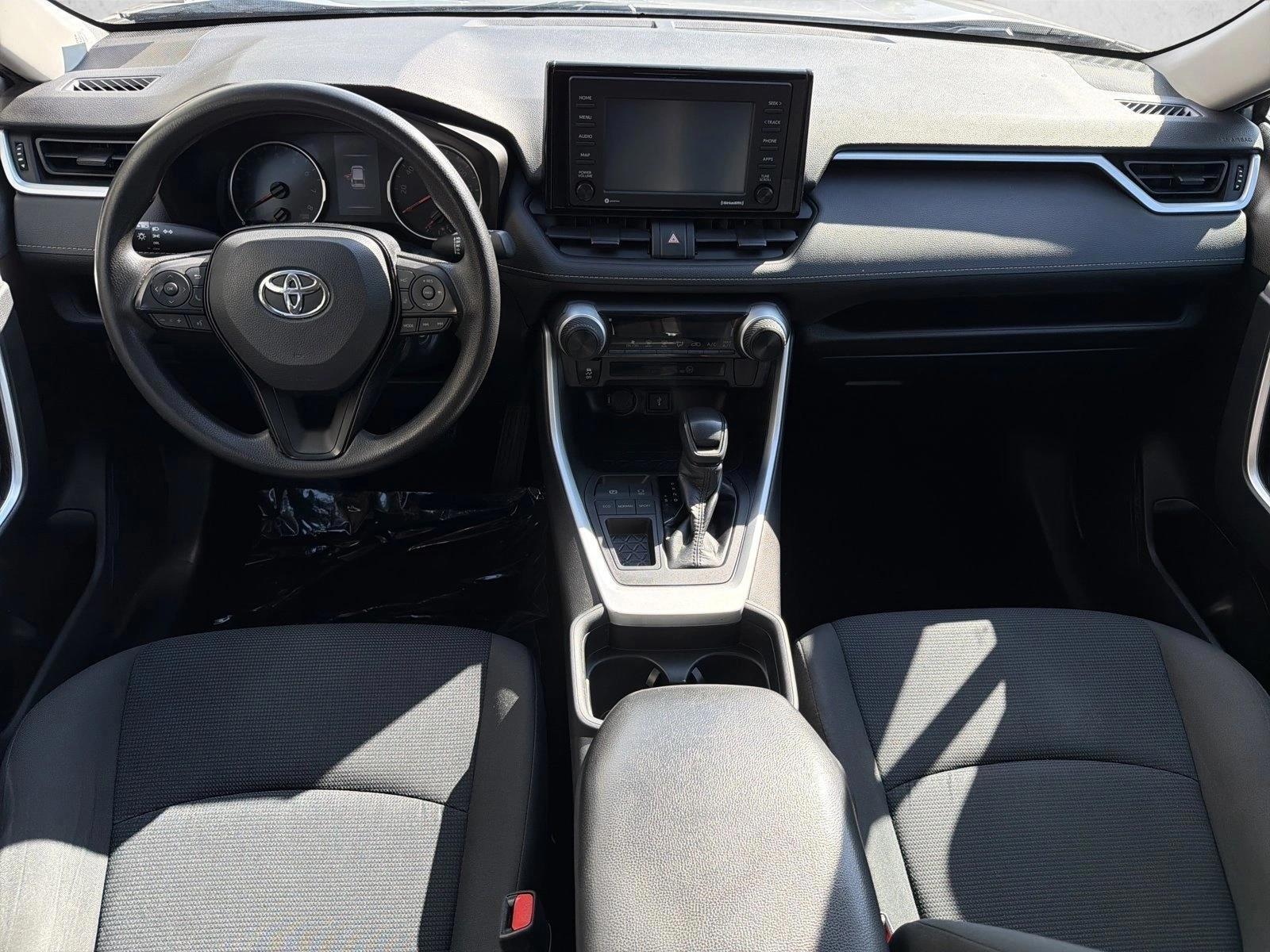 Thumbnail: 2020 Toyota RAV4 - 3