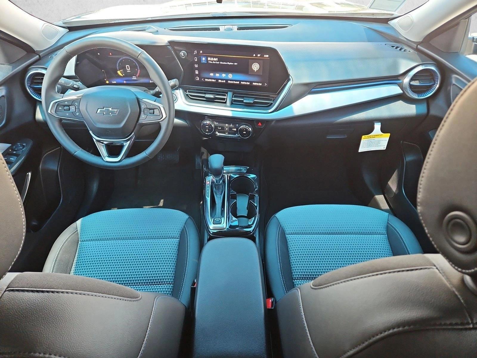 Thumbnail: 2026 Chevrolet Trax - 4