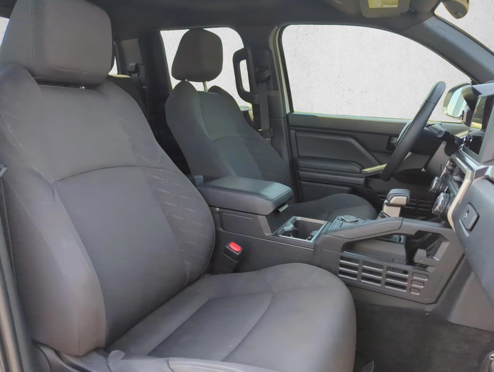 2024 Toyota Tacoma SR5 - Photo 24