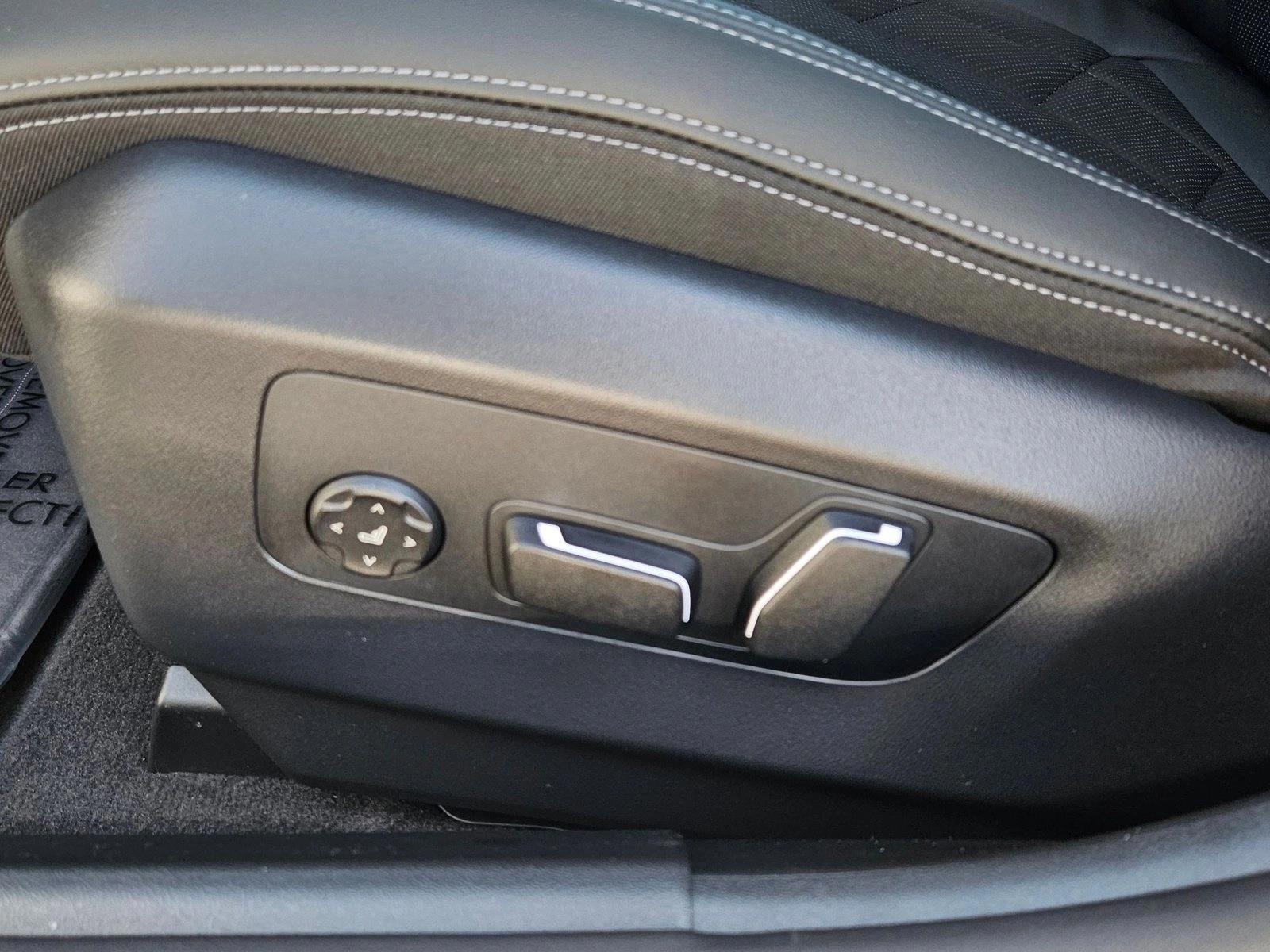 Thumbnail: 2026 BMW 5 Series - 4