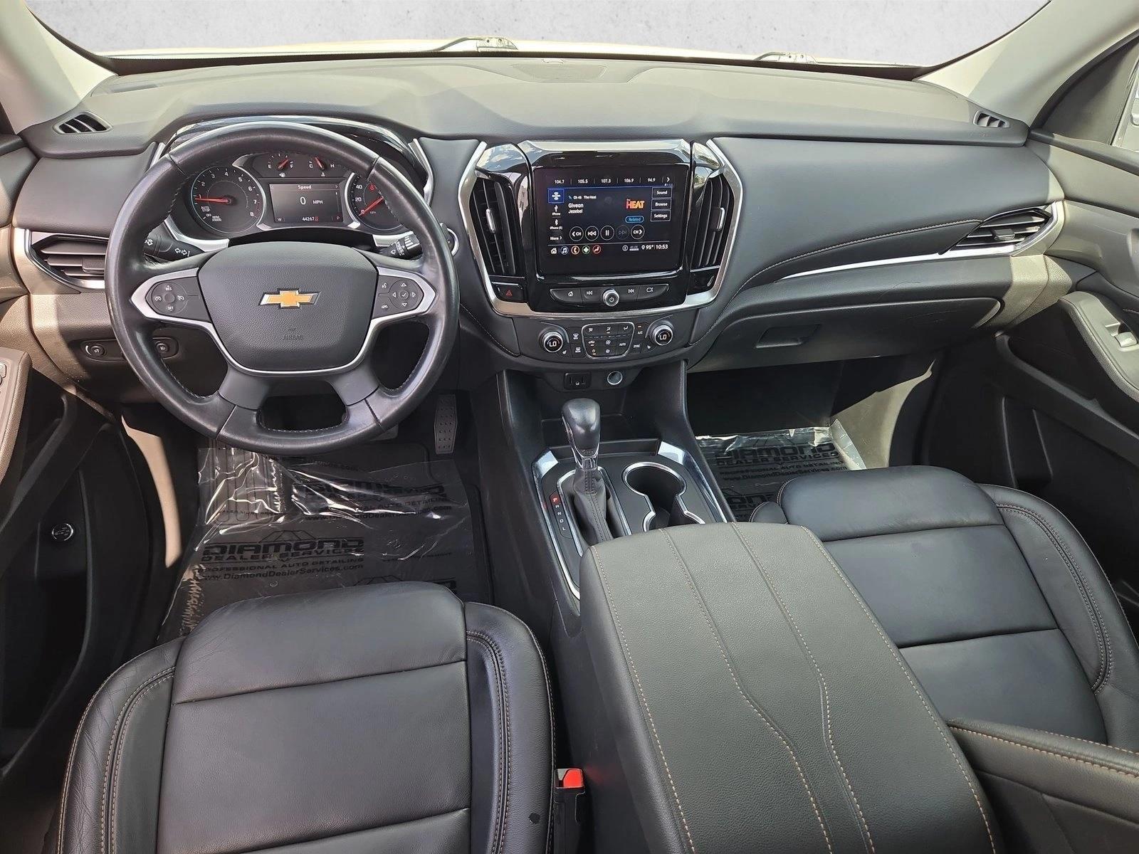 Thumbnail: 2021 Chevrolet Traverse - 4
