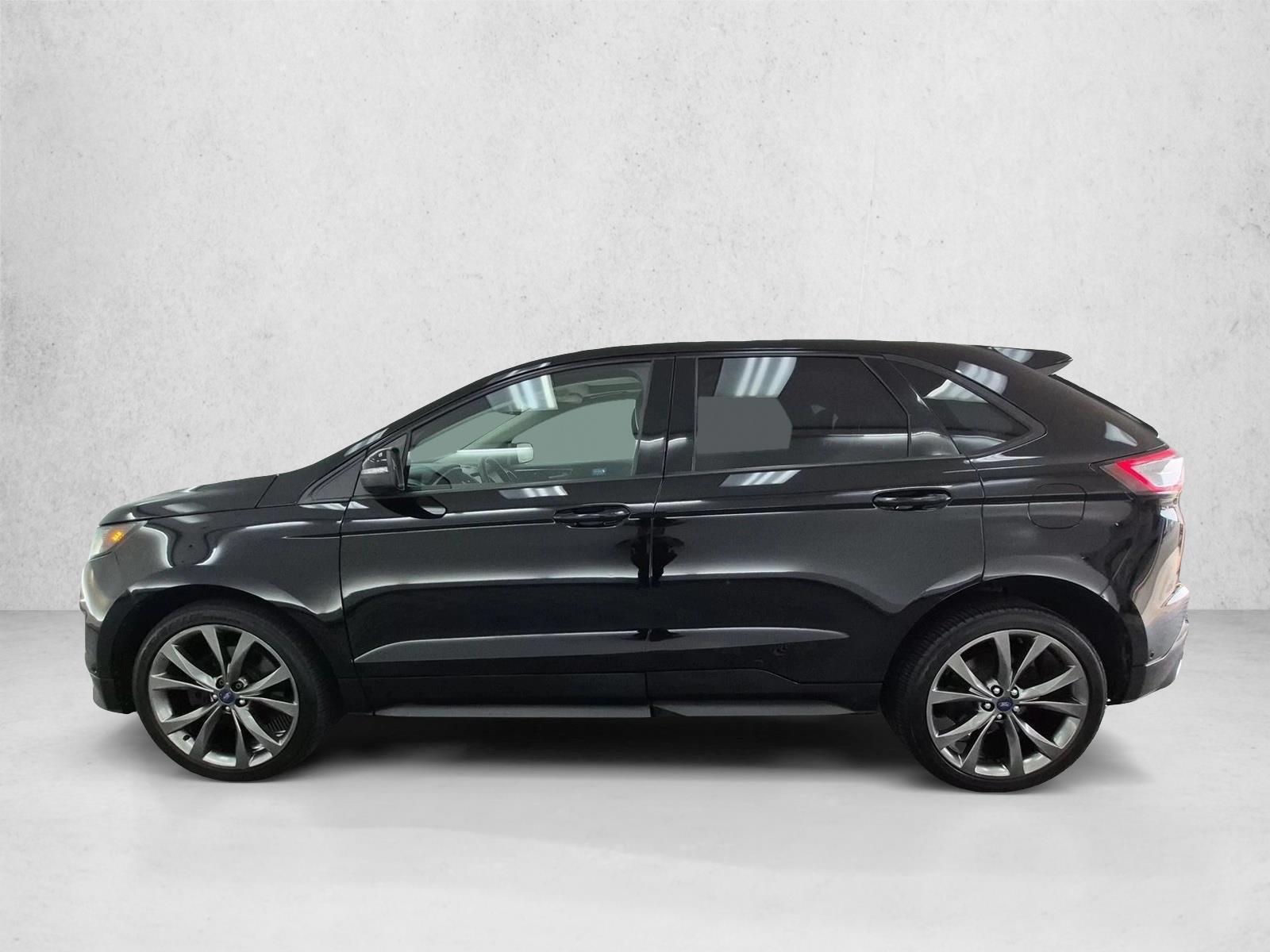 Thumbnail: 2017 Ford Edge - 2