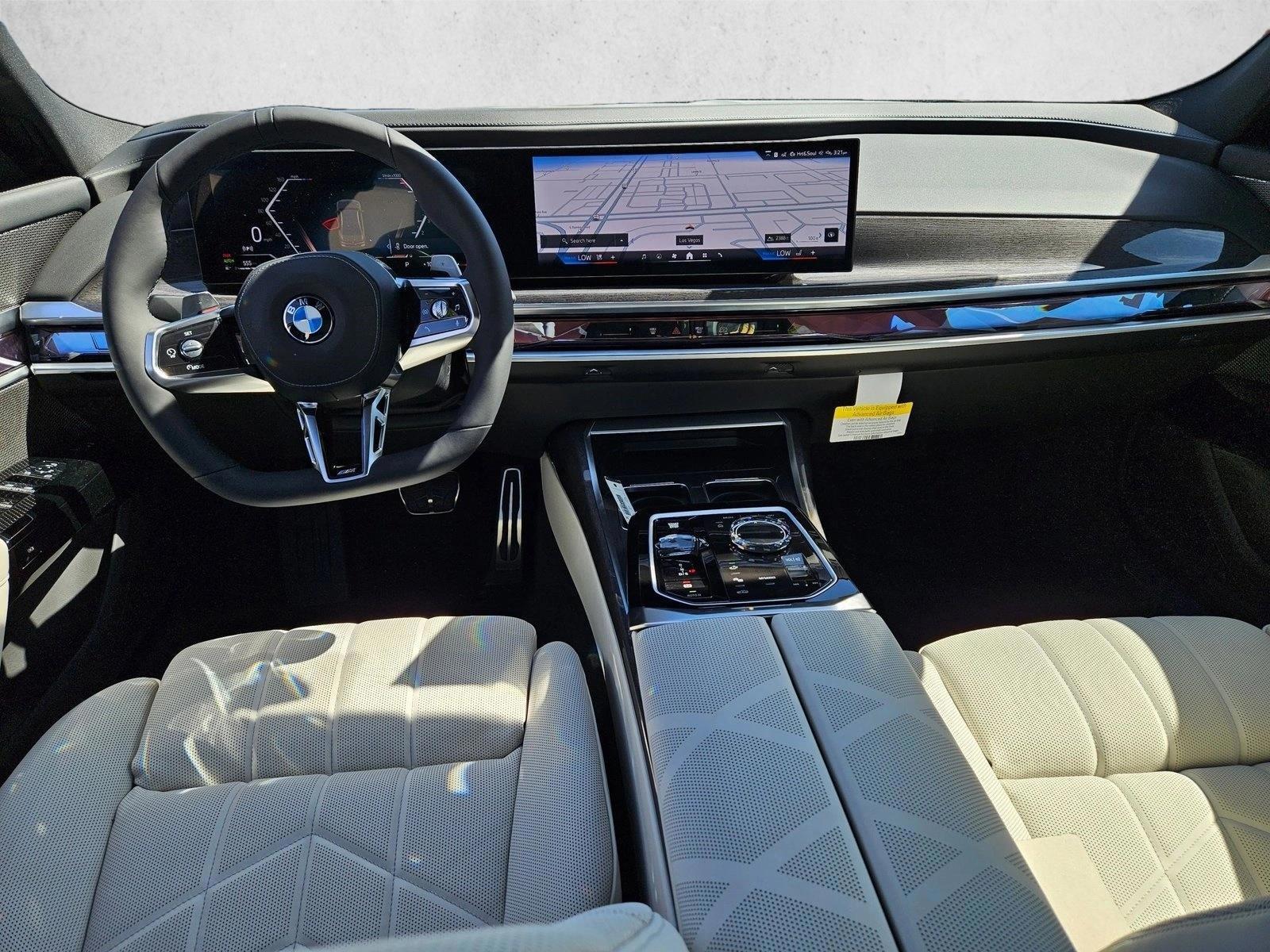 Thumbnail: 2026 BMW 7 Series - 3