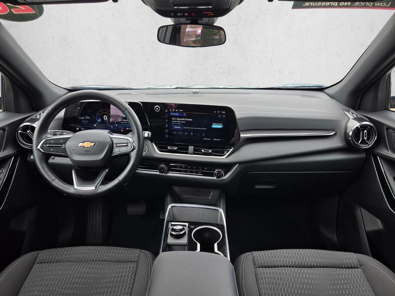 Thumbnail: 2026 Chevrolet Equinox - 3