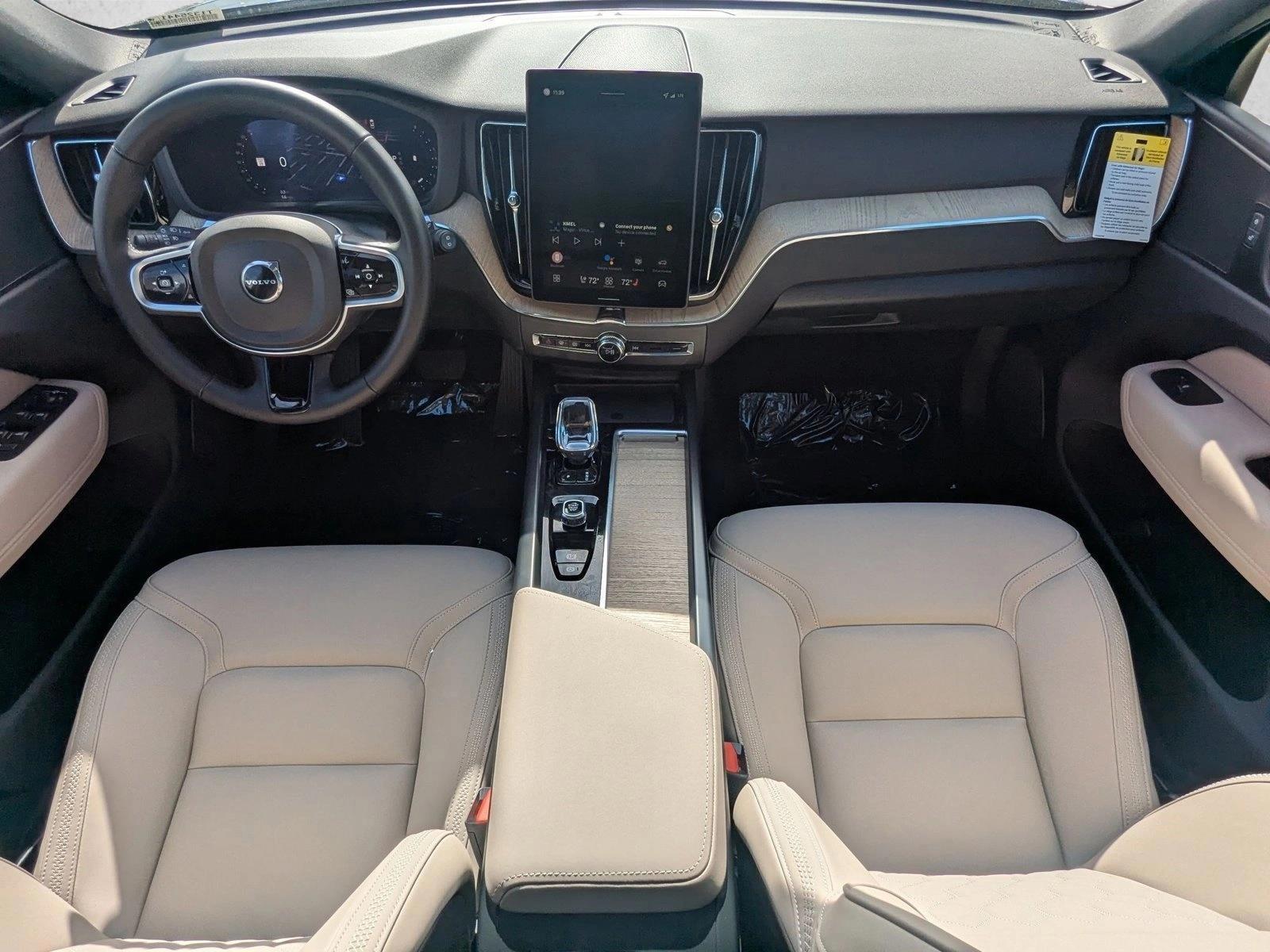 Thumbnail: 2026 Volvo XC60 - 4