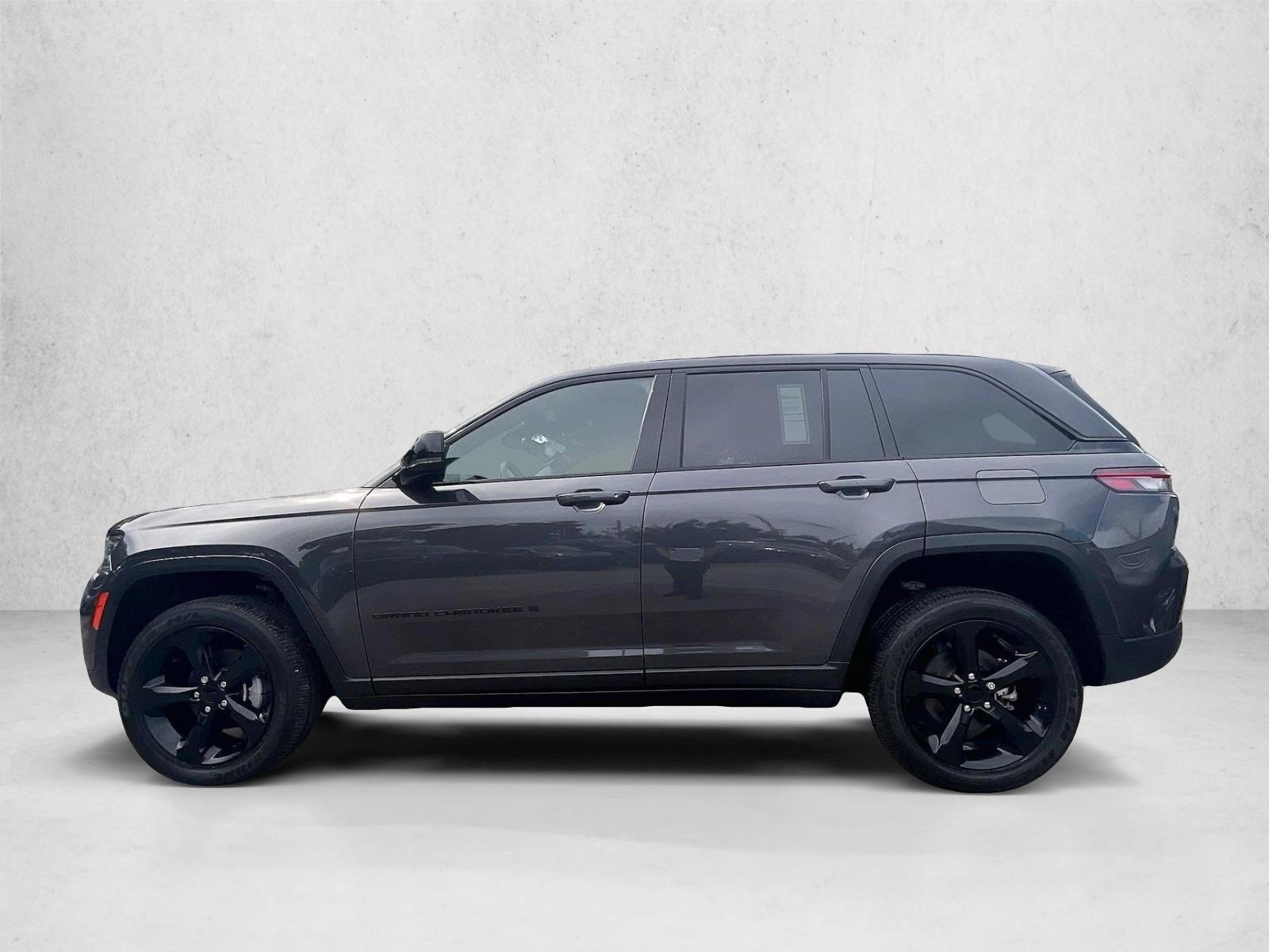 Thumbnail: 2023 Jeep Grand Cherokee - 2