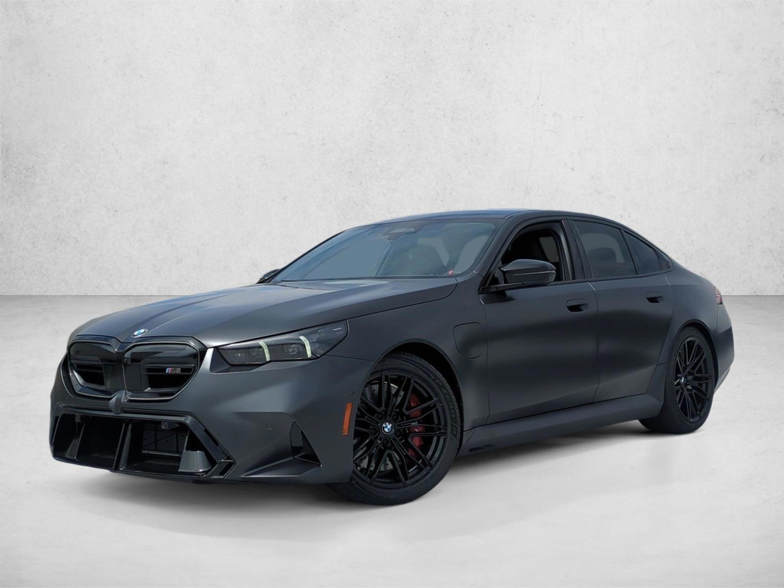 Thumbnail: 2026 BMW M5 - 1