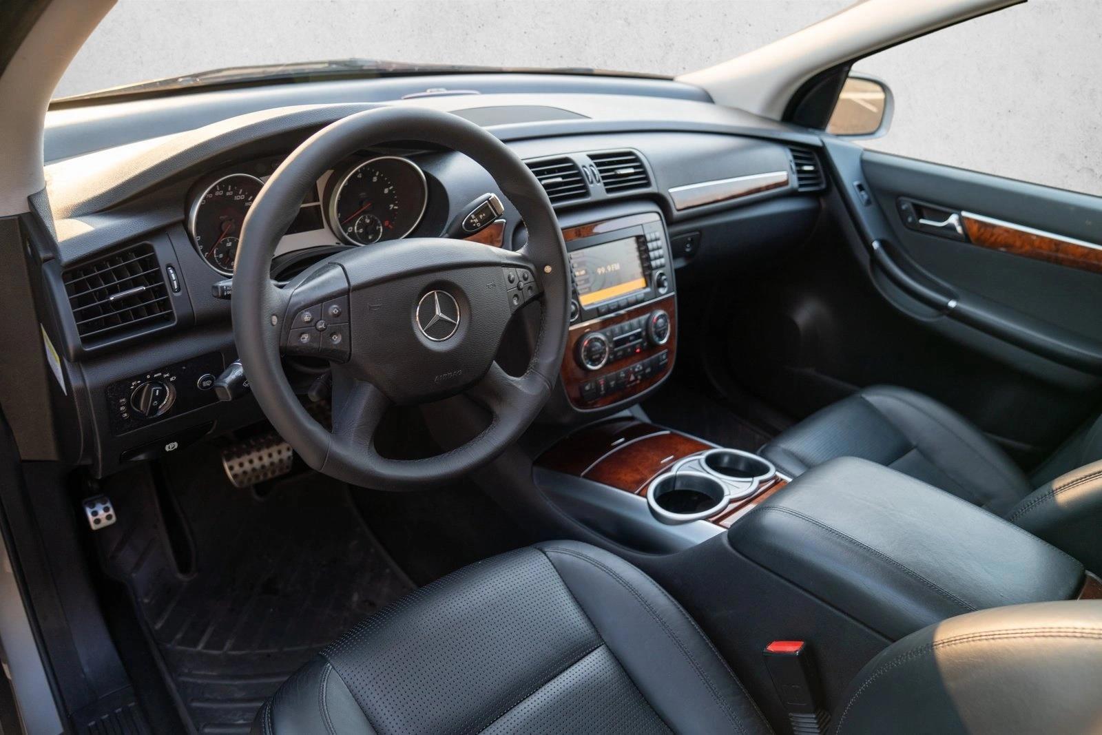 Thumbnail: 2007 Mercedes-Benz R-Class - 3