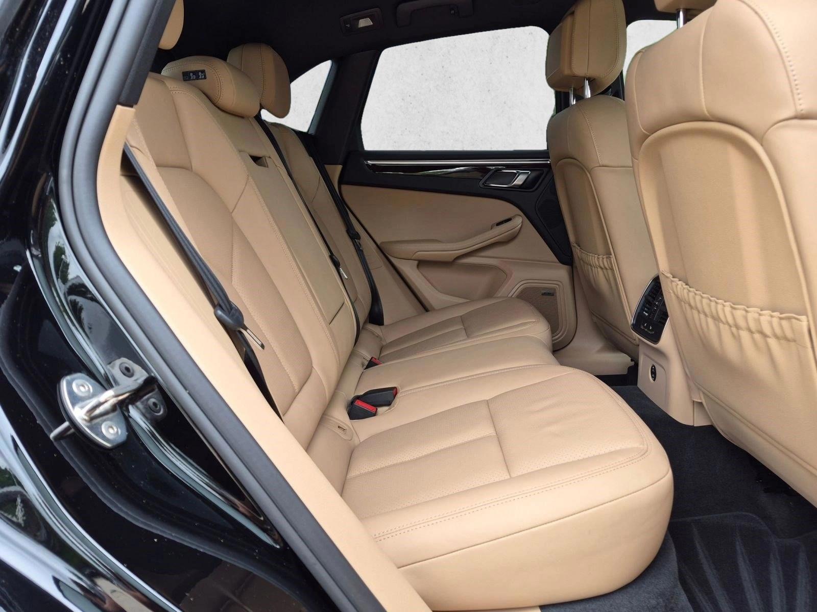 2023 Porsche Macan S - Photo 24