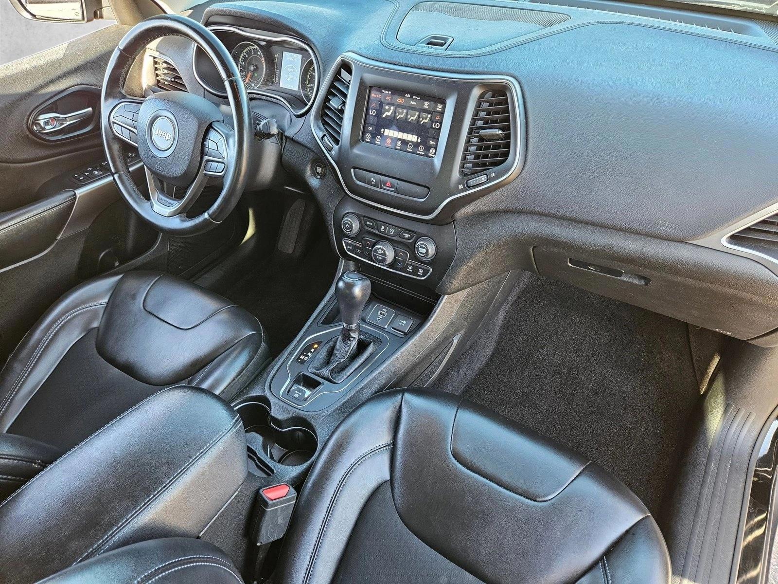 Thumbnail: 2019 Jeep Cherokee - 5
