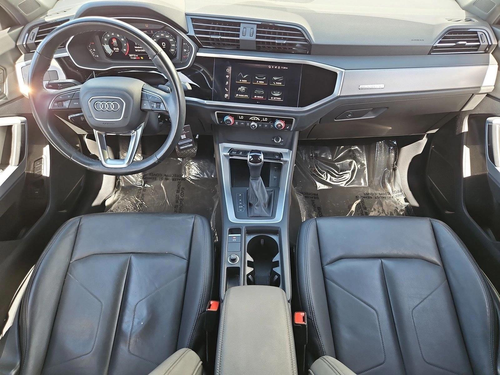 Thumbnail: 2022 Audi Q3 - 4