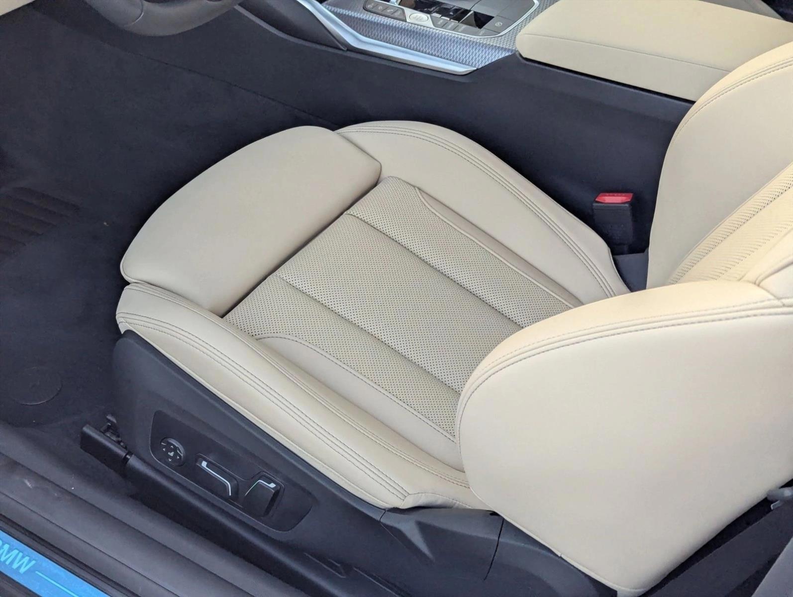 Thumbnail: 2026 BMW 4 Series - 4