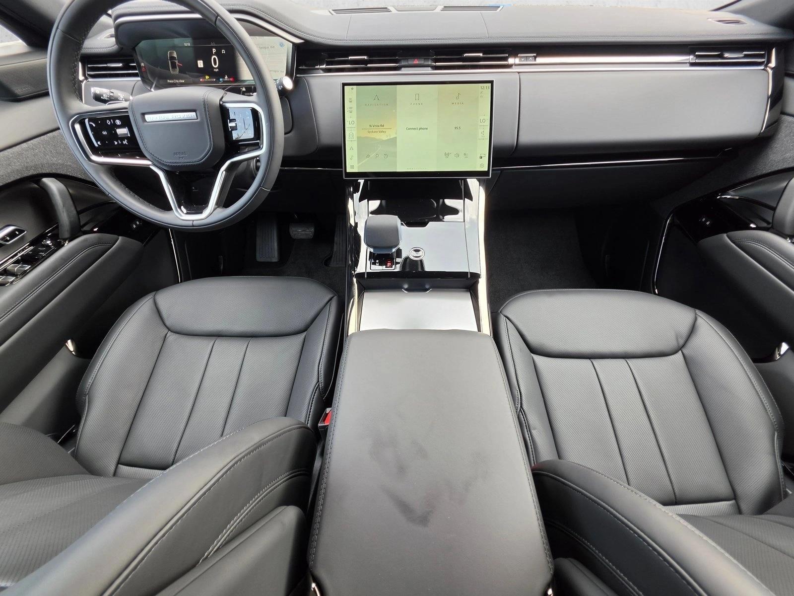 Thumbnail: 2026 Land Rover Range Rover Sport - 3