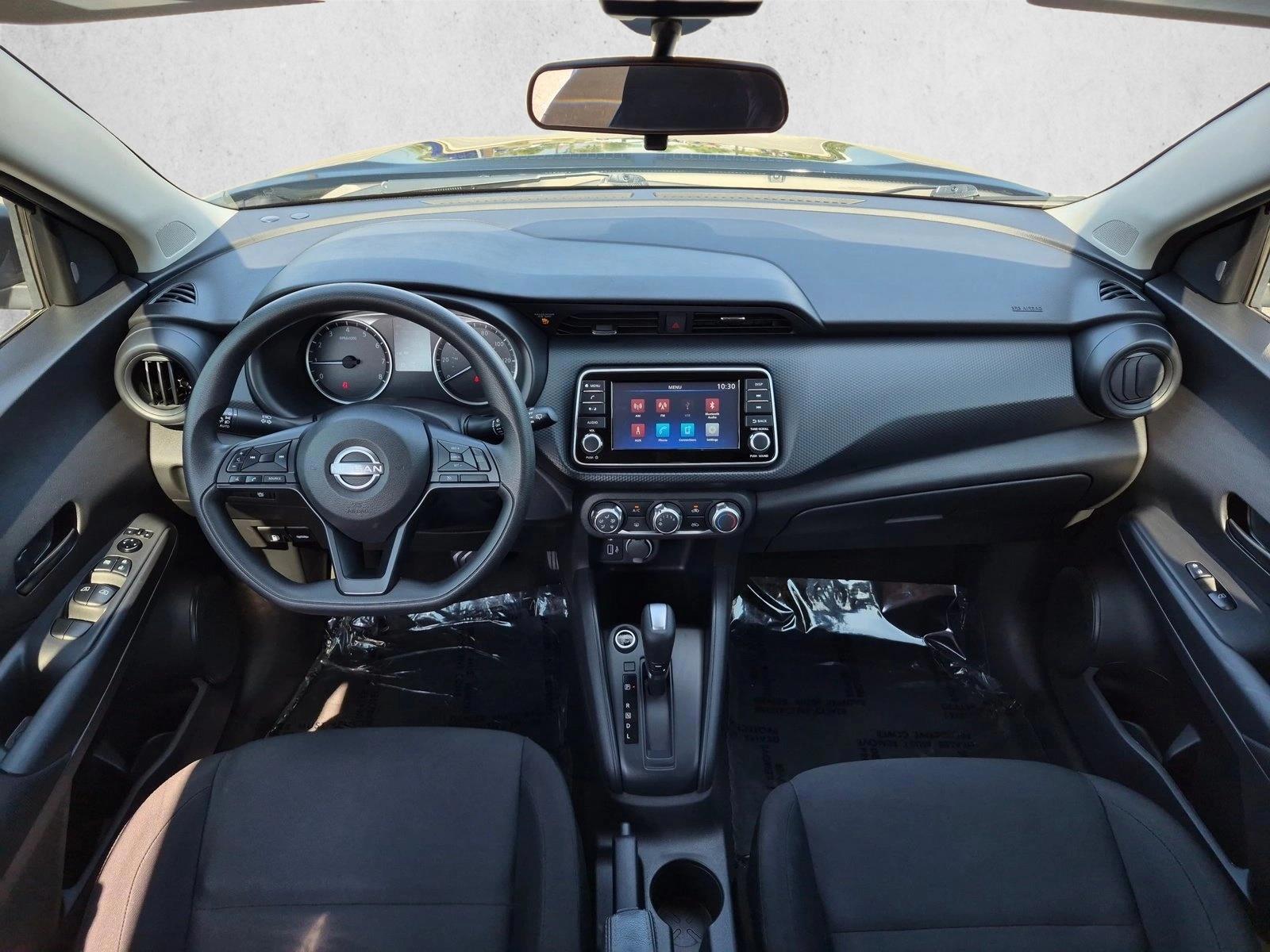 Thumbnail: 2023 Nissan Kicks - 3