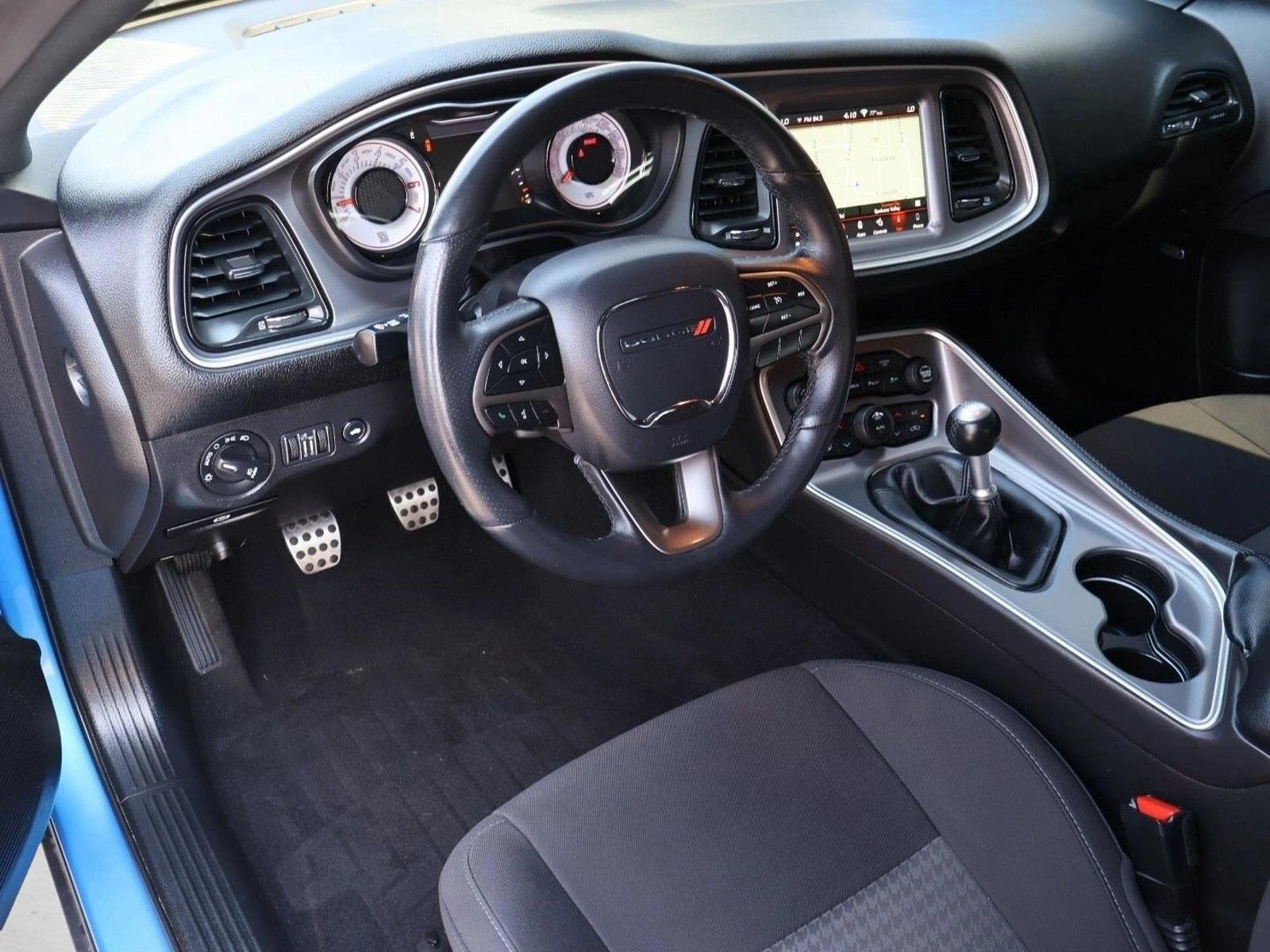 Thumbnail: 2019 Dodge Challenger - 3