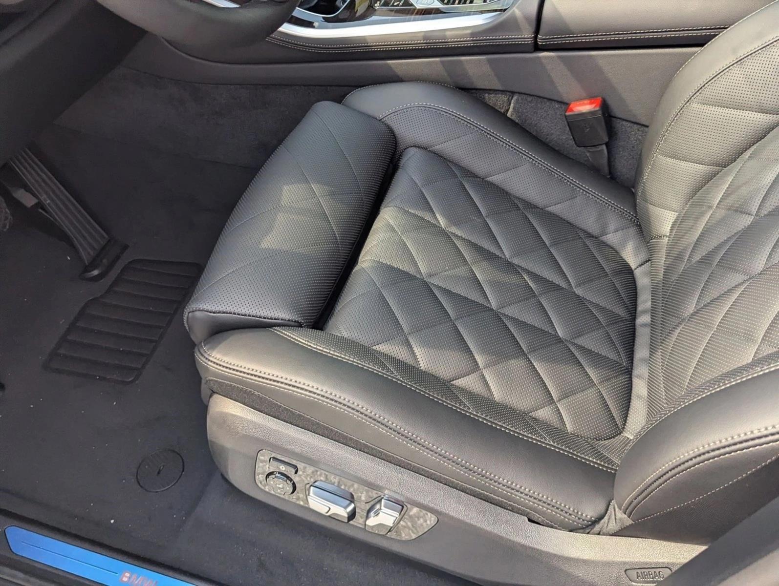 Thumbnail: 2026 BMW X5 - 4