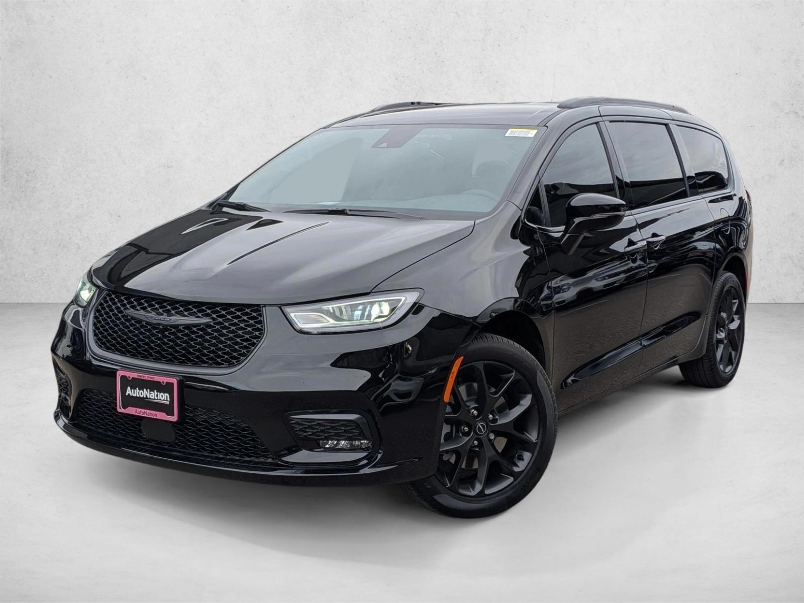 Thumbnail: 2026 Chrysler Pacifica - 1