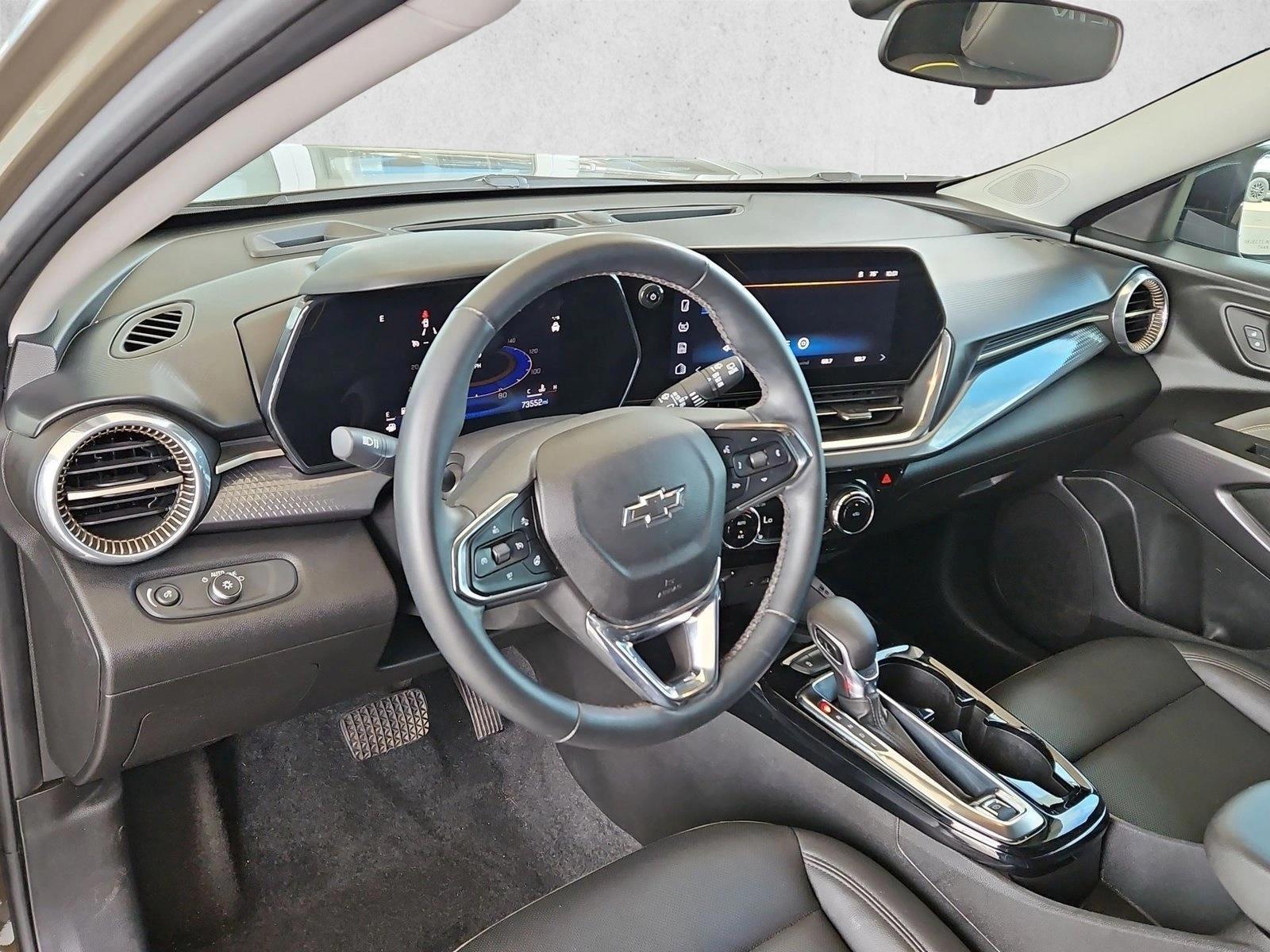 Thumbnail: 2024 Chevrolet Trax - 3