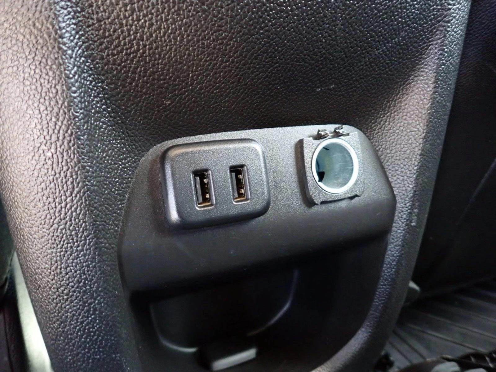 Thumbnail: 2017 Chevrolet Colorado - 3
