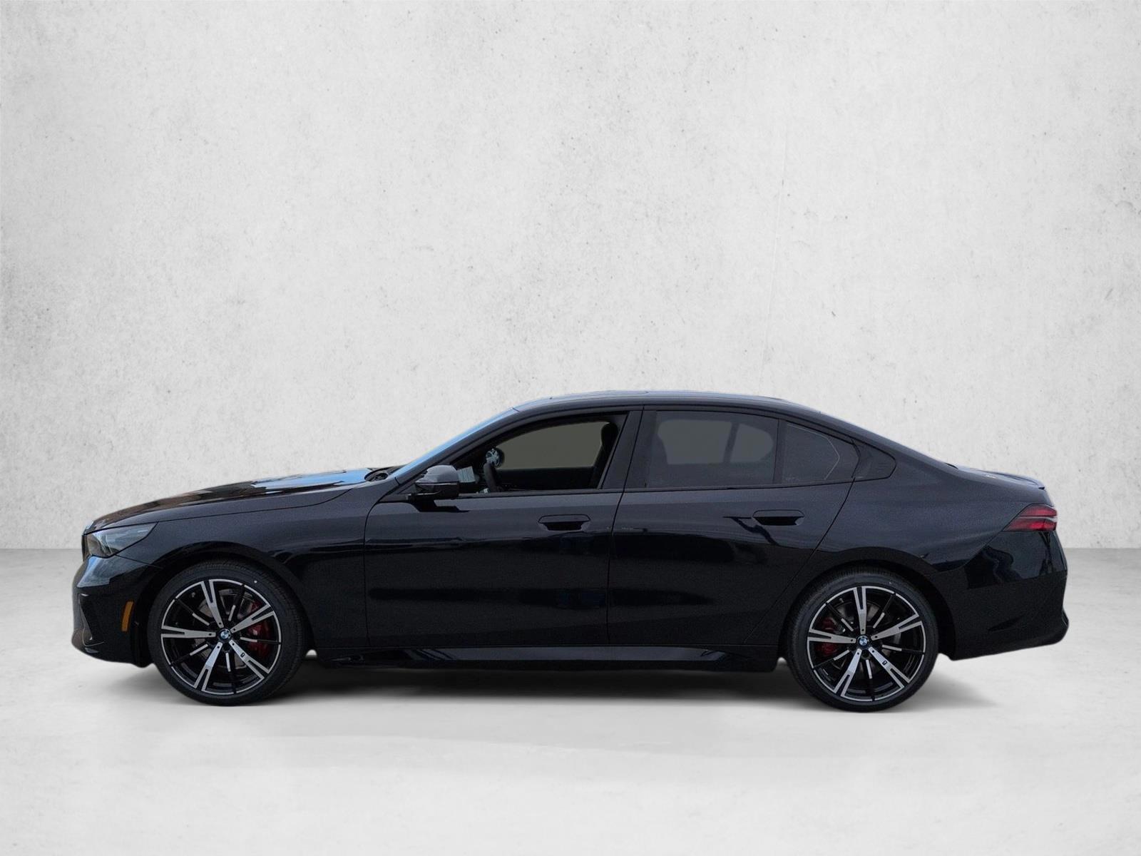 Thumbnail: 2026 BMW 5 Series - 2