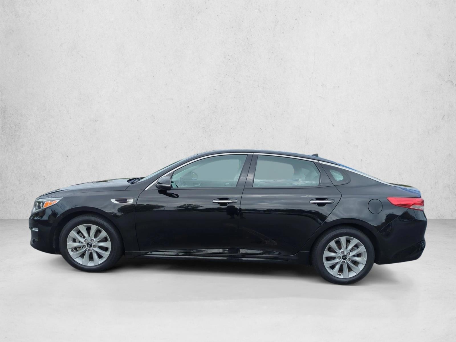 Thumbnail: 2017 Kia Optima - 2