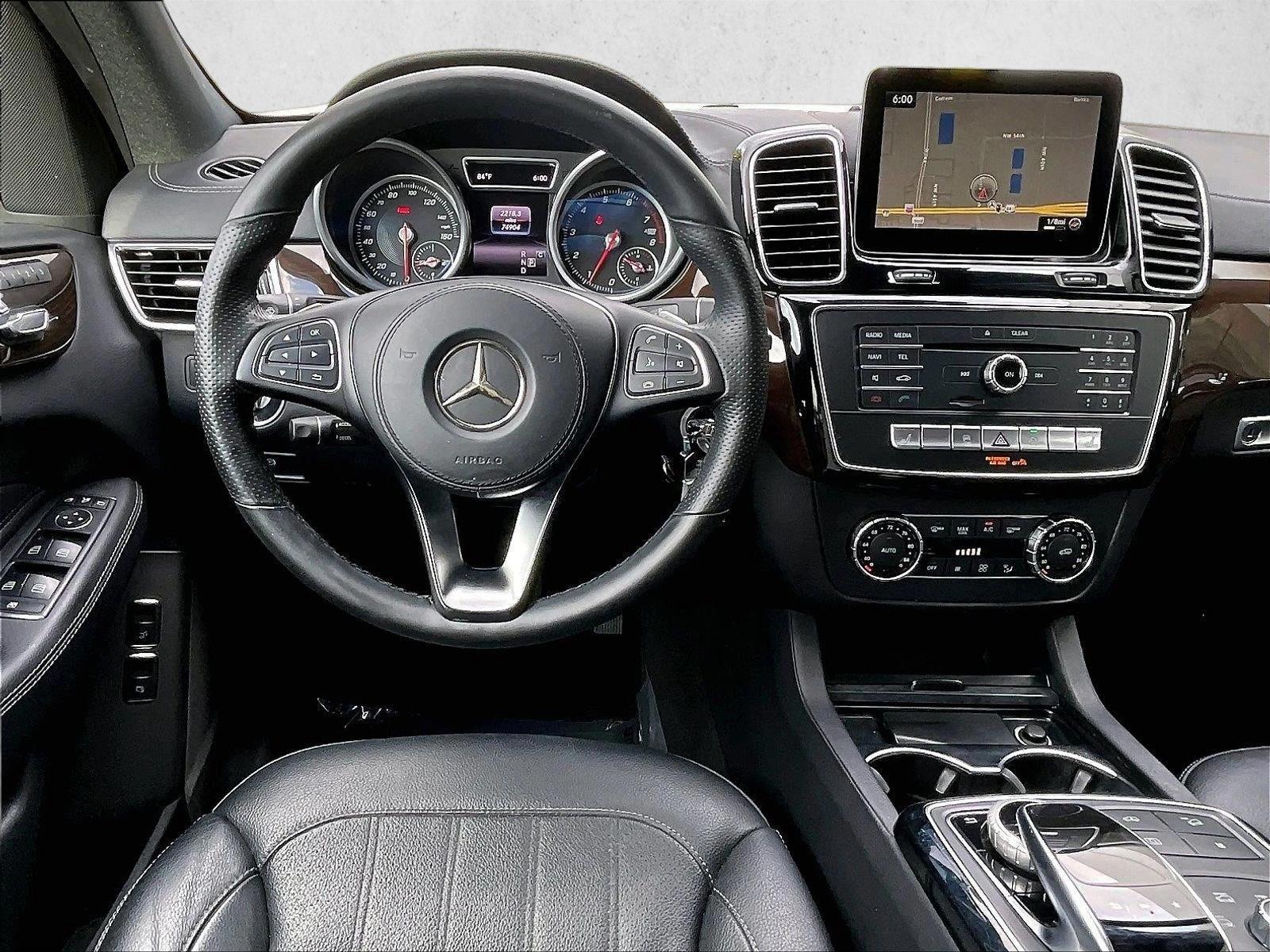 Thumbnail: 2017 Mercedes-Benz GLS - 3