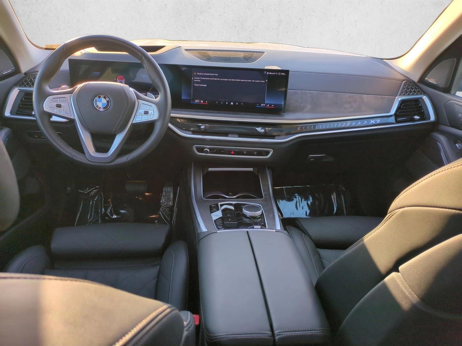 Thumbnail: 2026 BMW X7 - 4