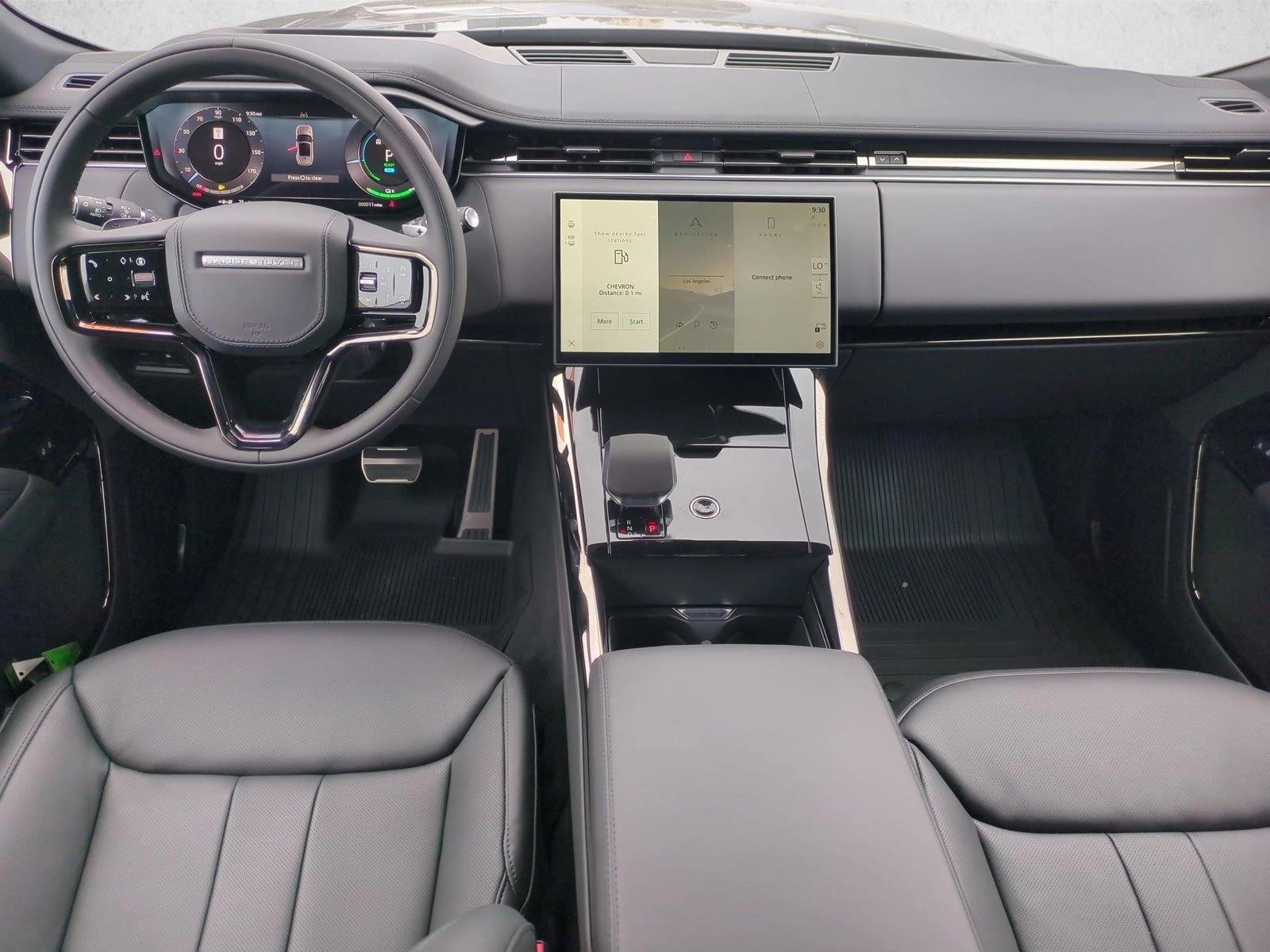 Thumbnail: 2026 Land Rover Range Rover Sport - 4