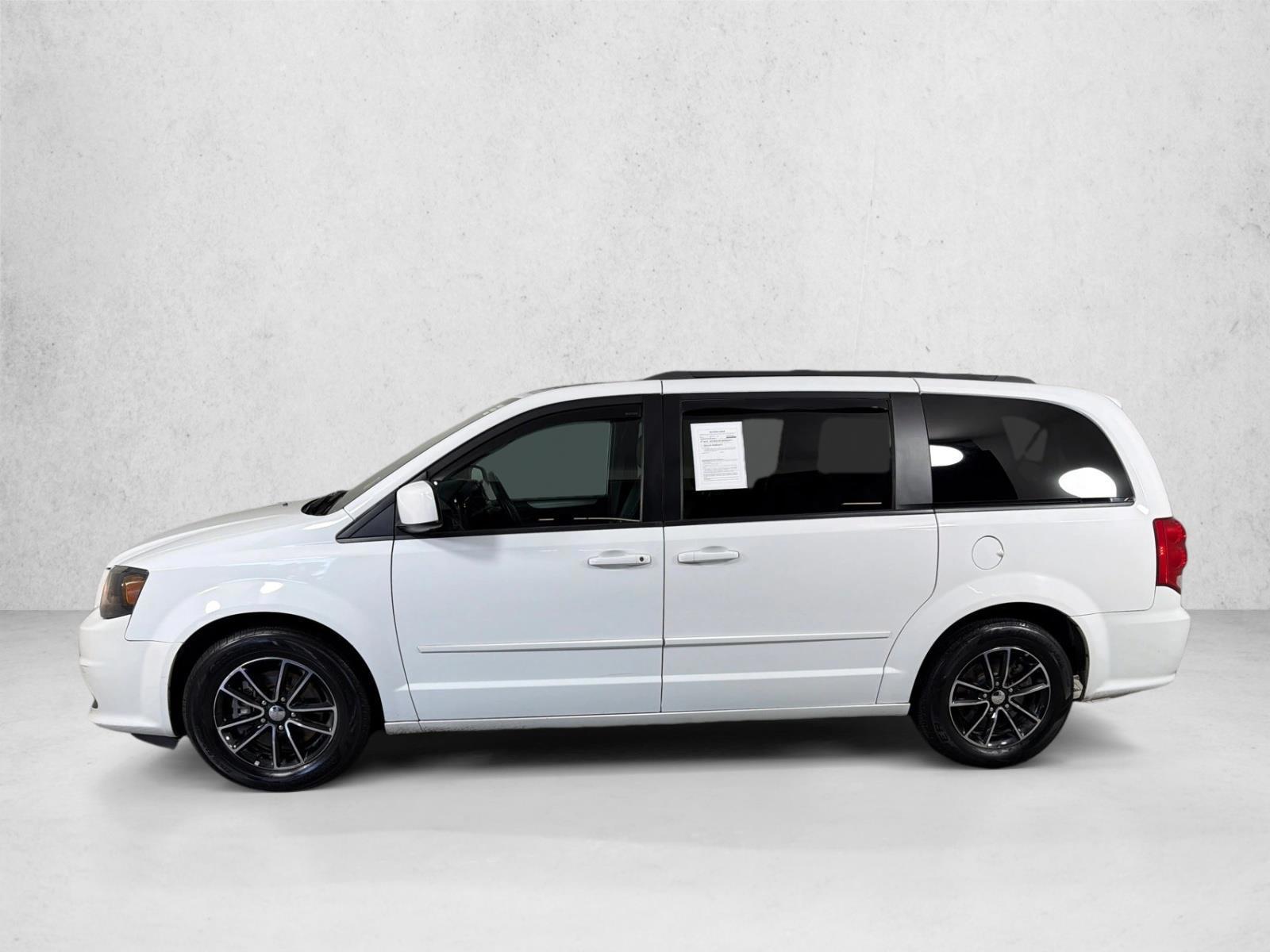 Thumbnail: 2017 Dodge Grand Caravan - 2