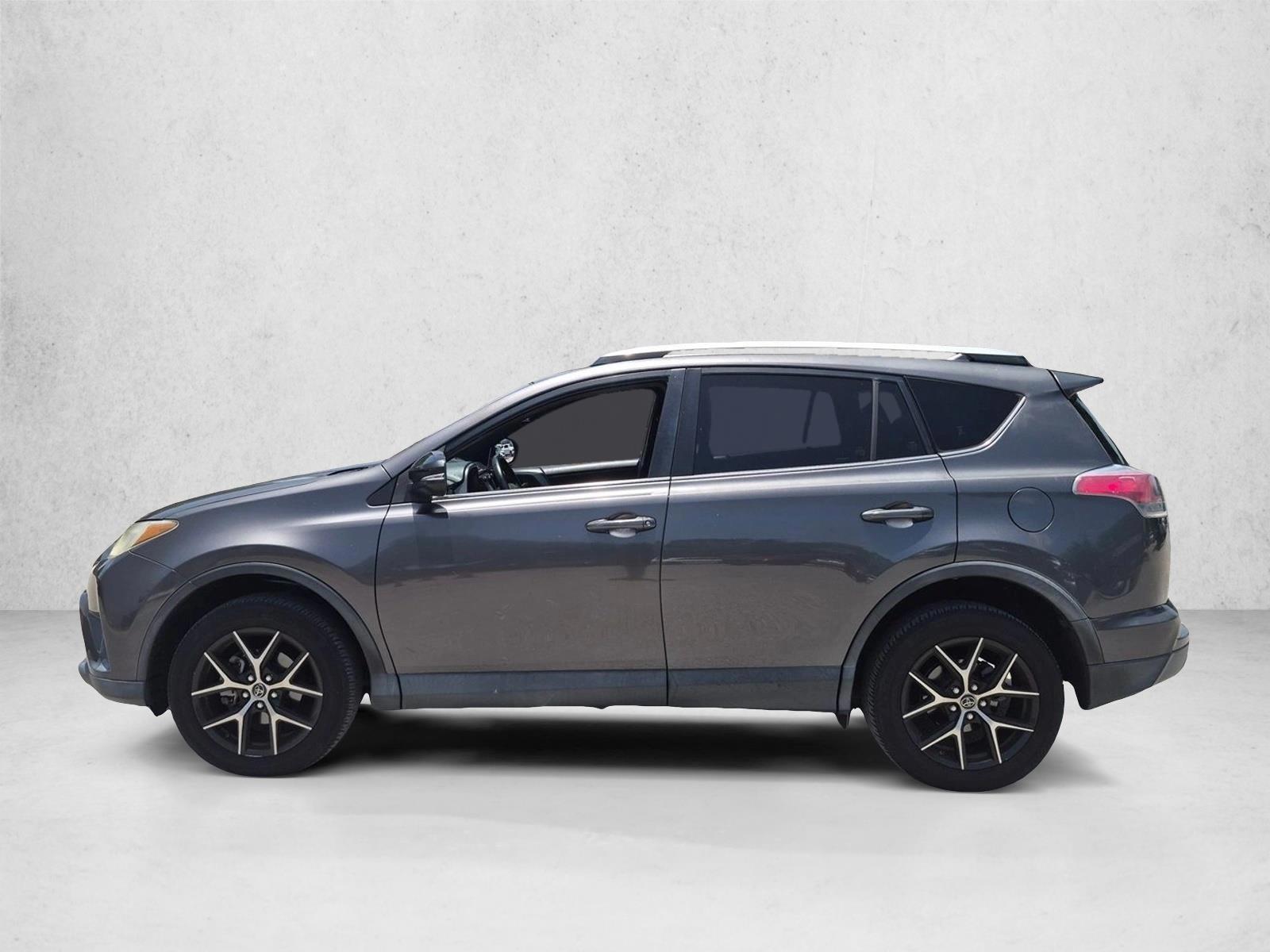 Thumbnail: 2016 Toyota RAV4 - 2