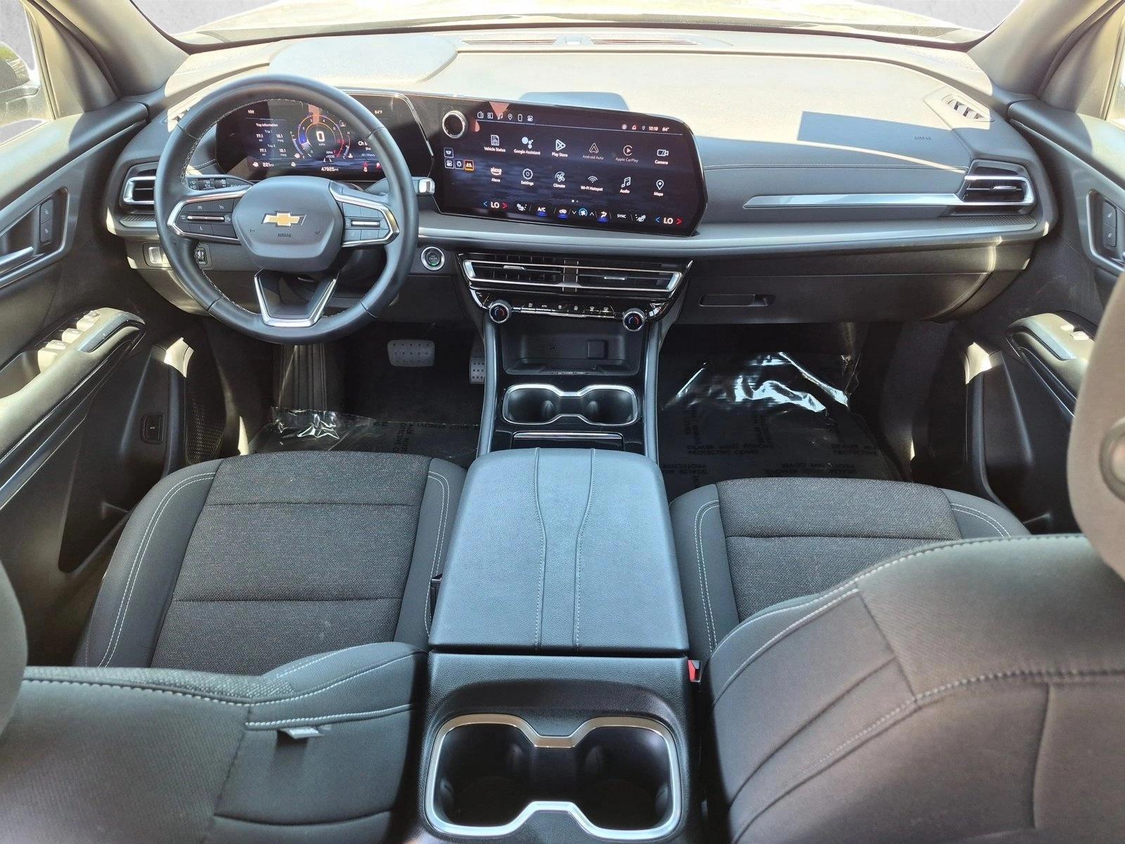 Thumbnail: 2024 Chevrolet Traverse - 3