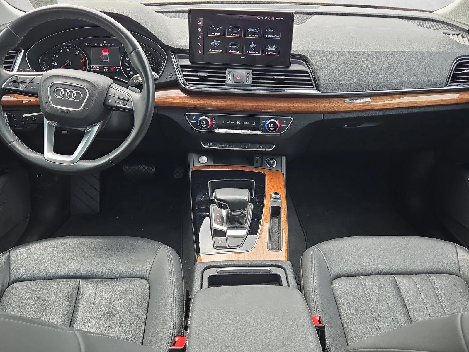 Thumbnail: 2022 Audi Q5 - 3