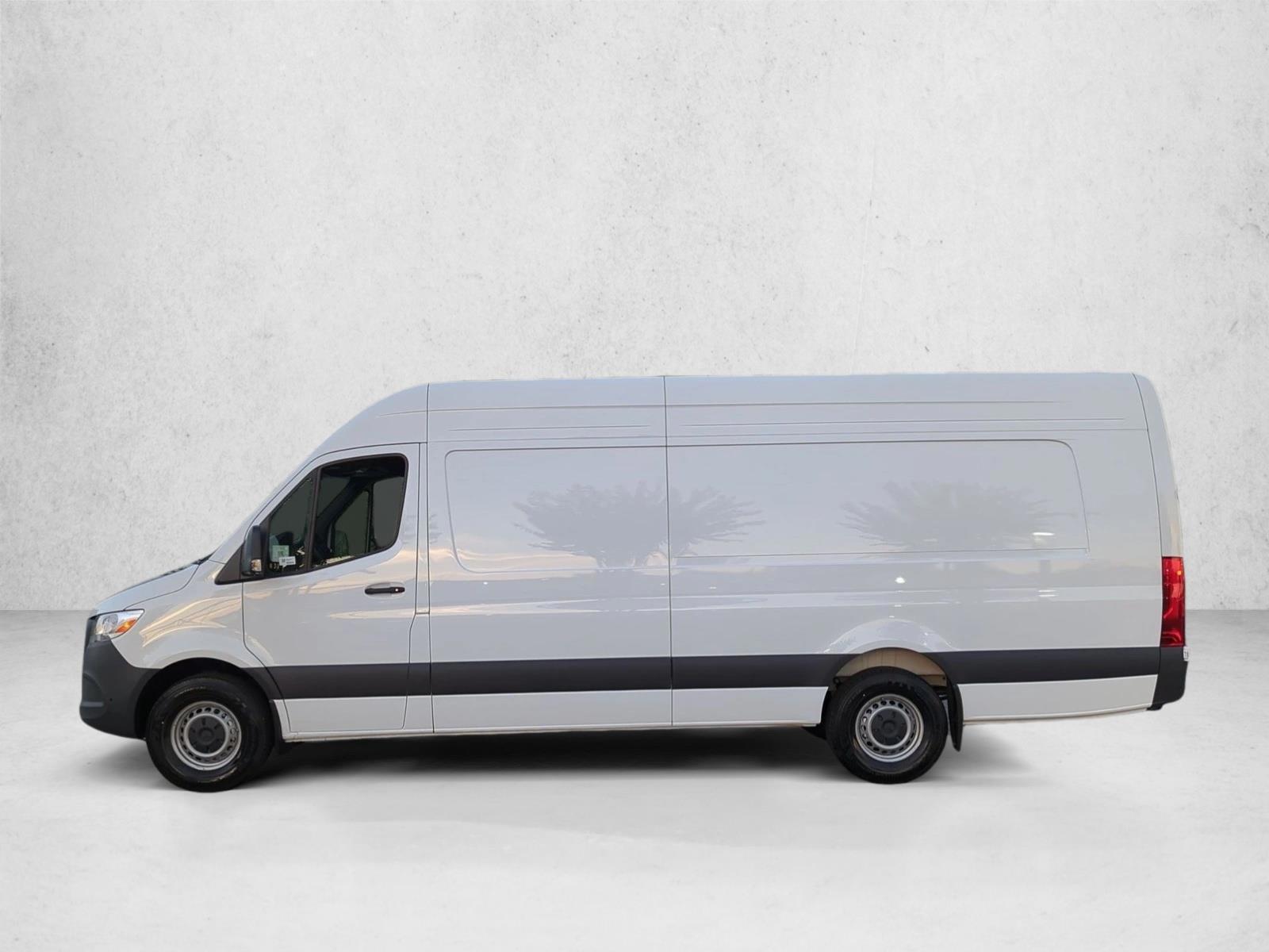Thumbnail: 2026 Mercedes-Benz Sprinter - 2
