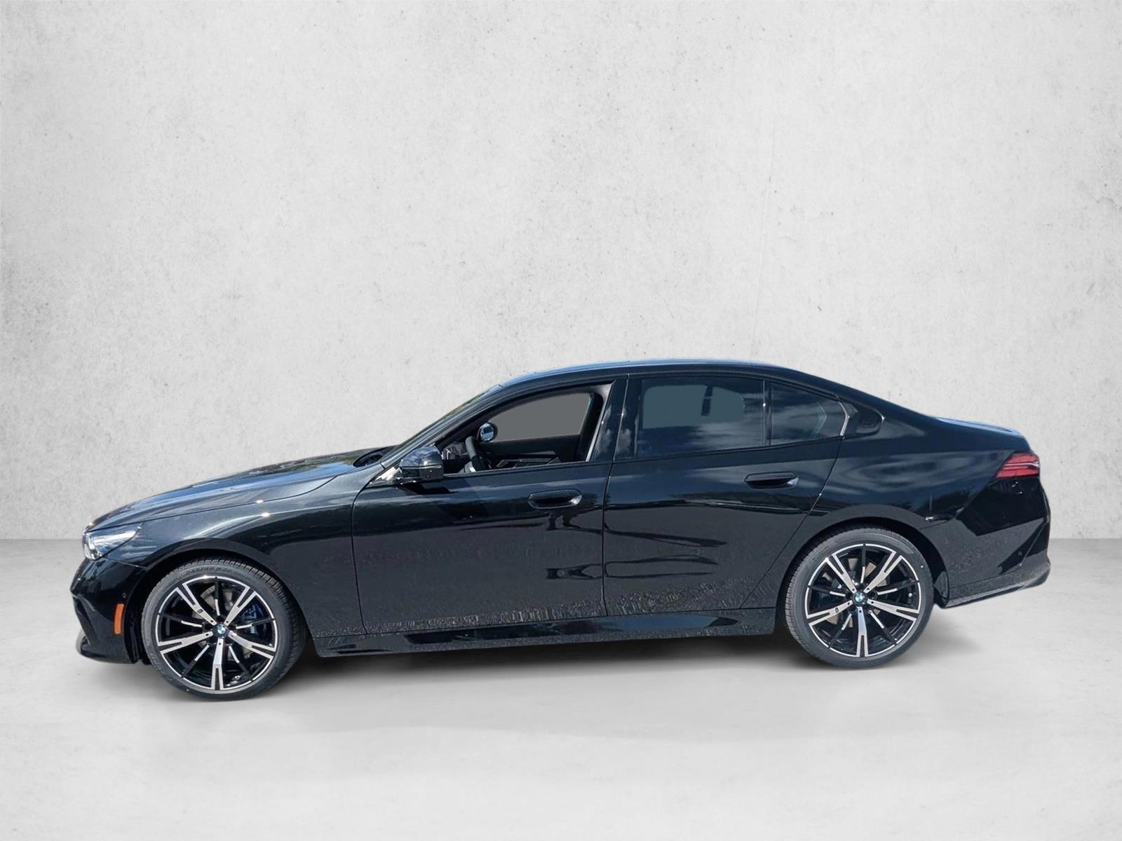 Thumbnail: 2026 BMW 5 Series - 2