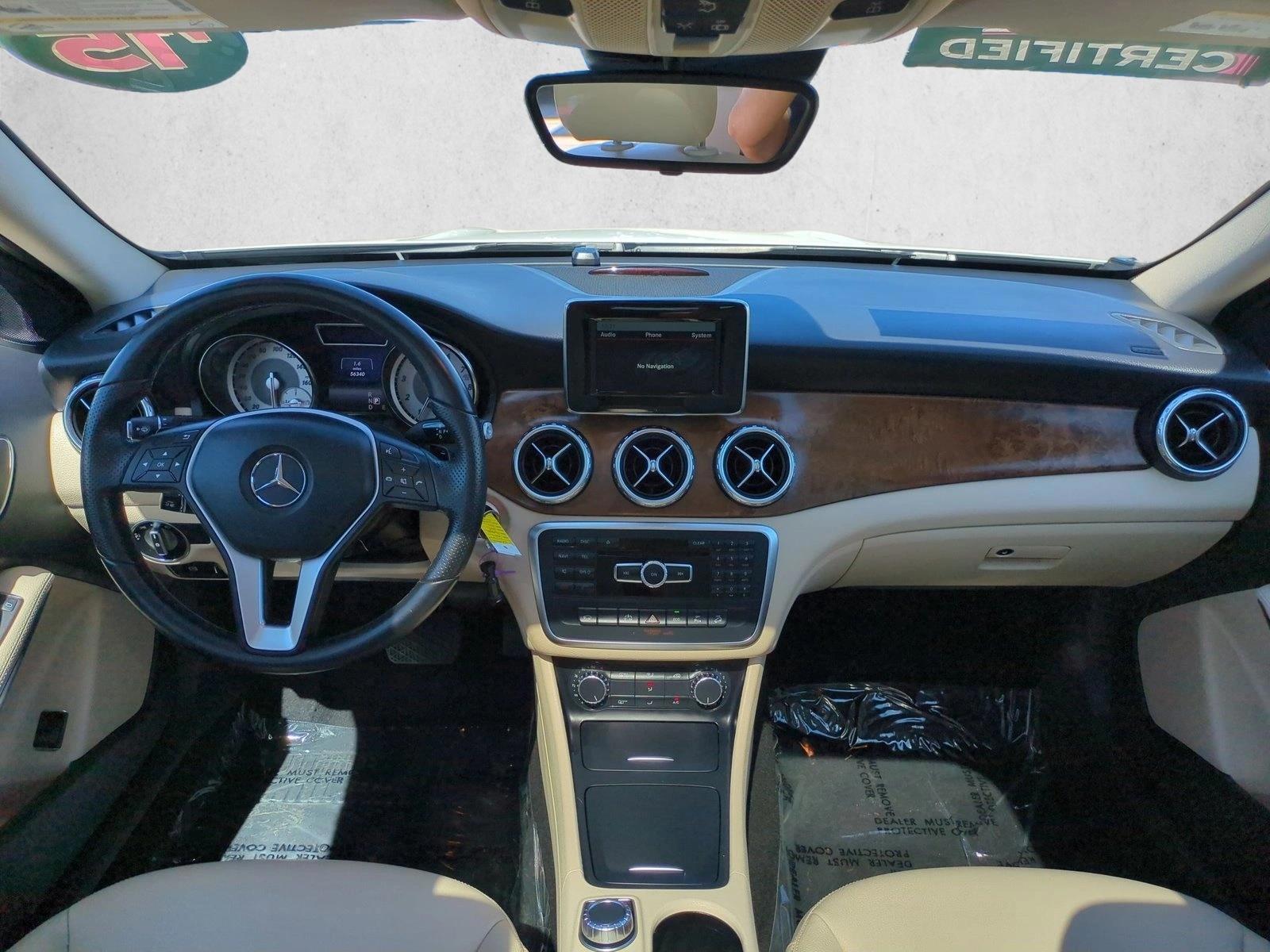 Thumbnail: 2015 Mercedes-Benz GLA - 3